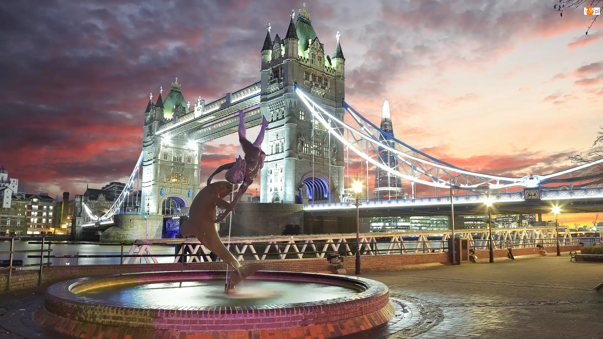 Fontanna Girl with a Dolphin Fountain, Most, Anglia, Wschód słońca, Londyn, Rzeka Tamiza, Tower Bridge
