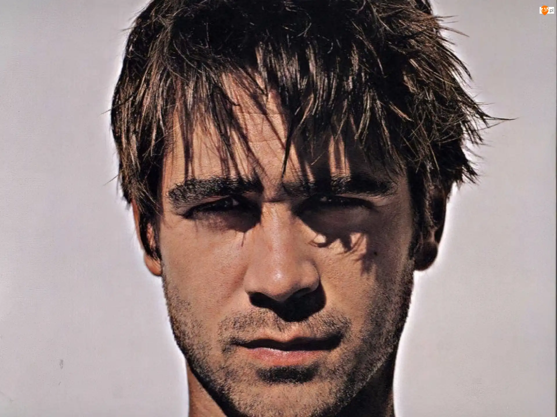 brązowe włosy, Colin Farrell