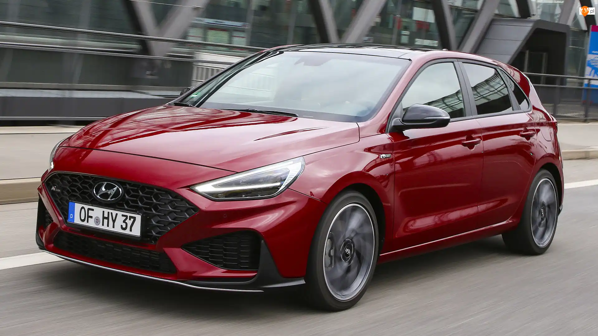 Hyundai i30 N, Czerwony