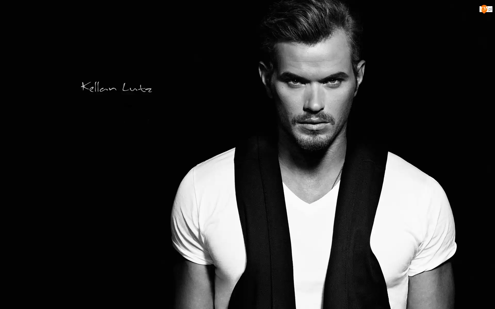 Kellan Christopher Lutz, Mężczyzna, Aktor