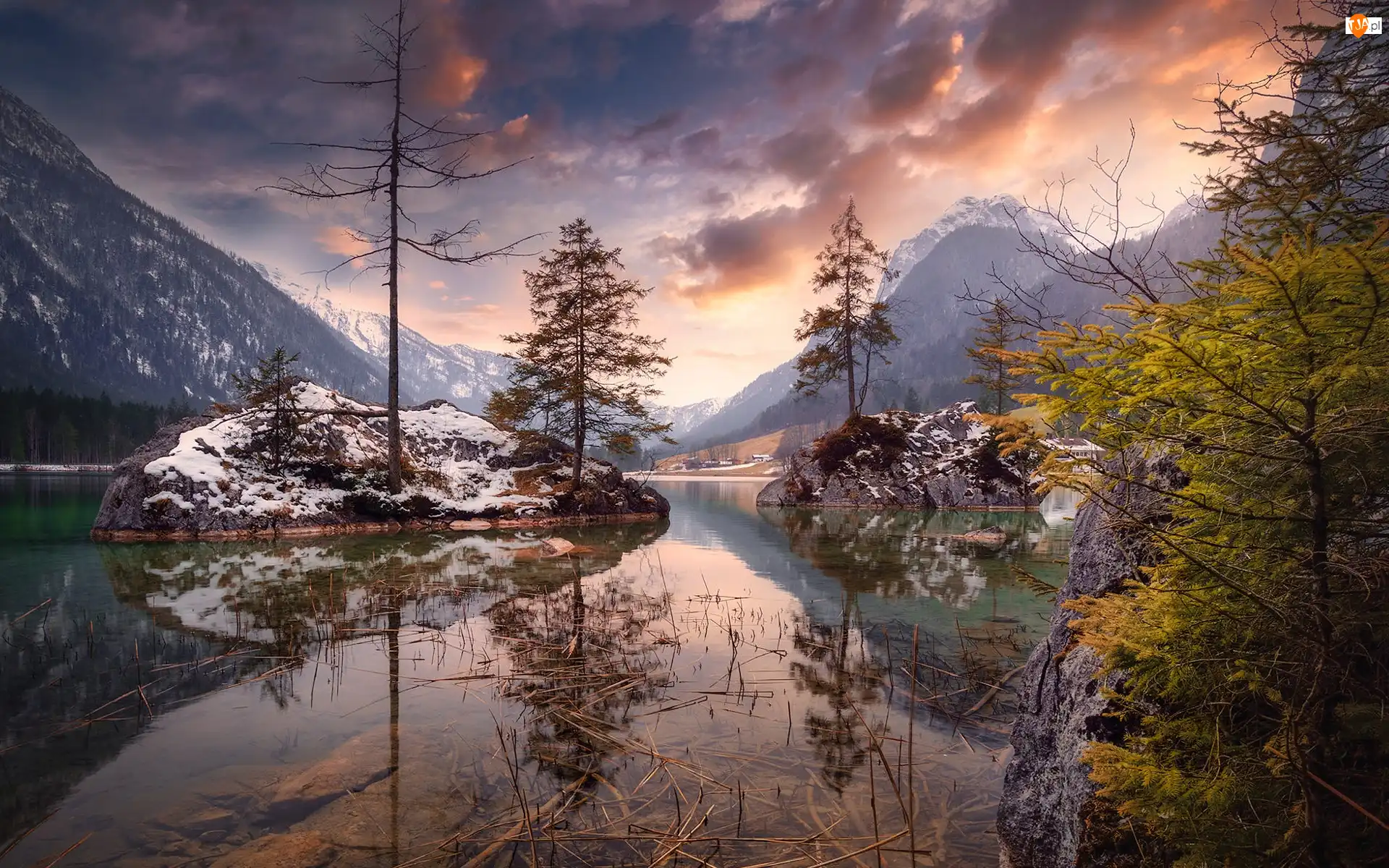 Gmina Berchtesgadener, Jezioro Hintersee, Drzewa, Bawaria, Góry Alpy, Chmury, Niemcy, Skały