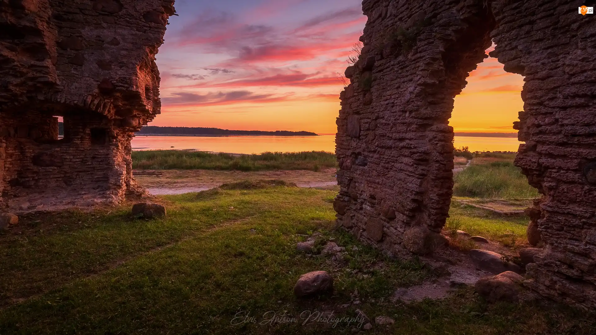 Niebo, Trawa, Droga, Zamek Zakonny Tolsburg, Morze Bałtyckie, Estonia, Kamienie, Ruiny, Toolse, Kolorowe