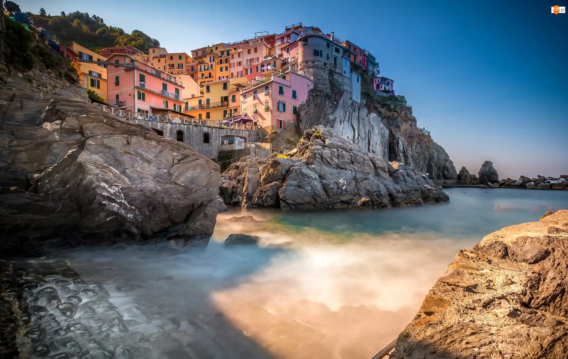 Manarola, Włochy, Skały, Wybrzeże, Domy, Morze