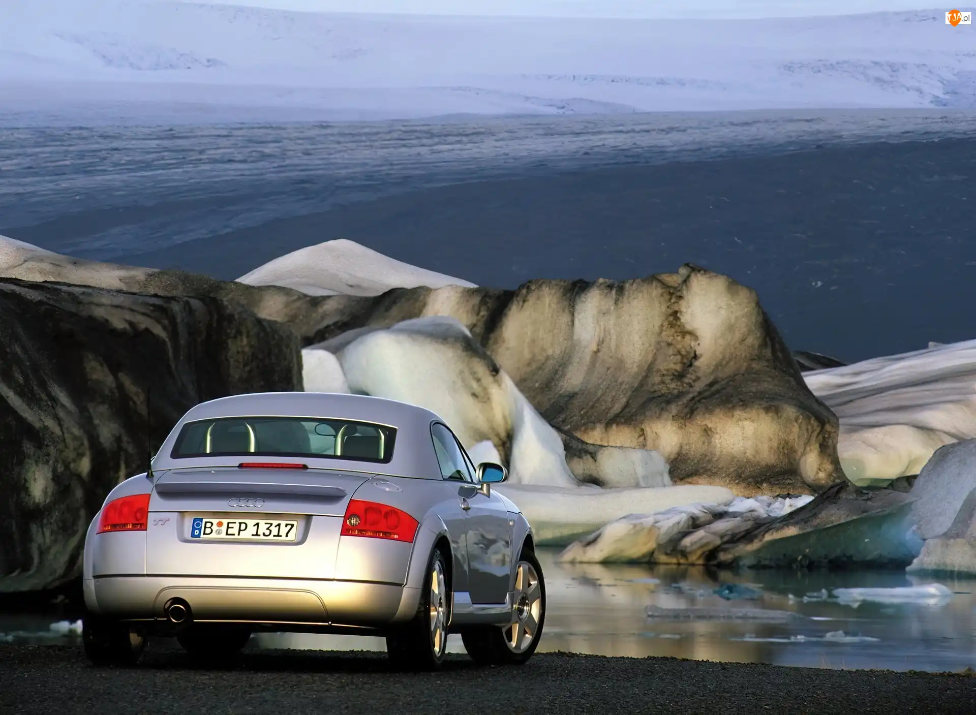 Audi TT, Tył