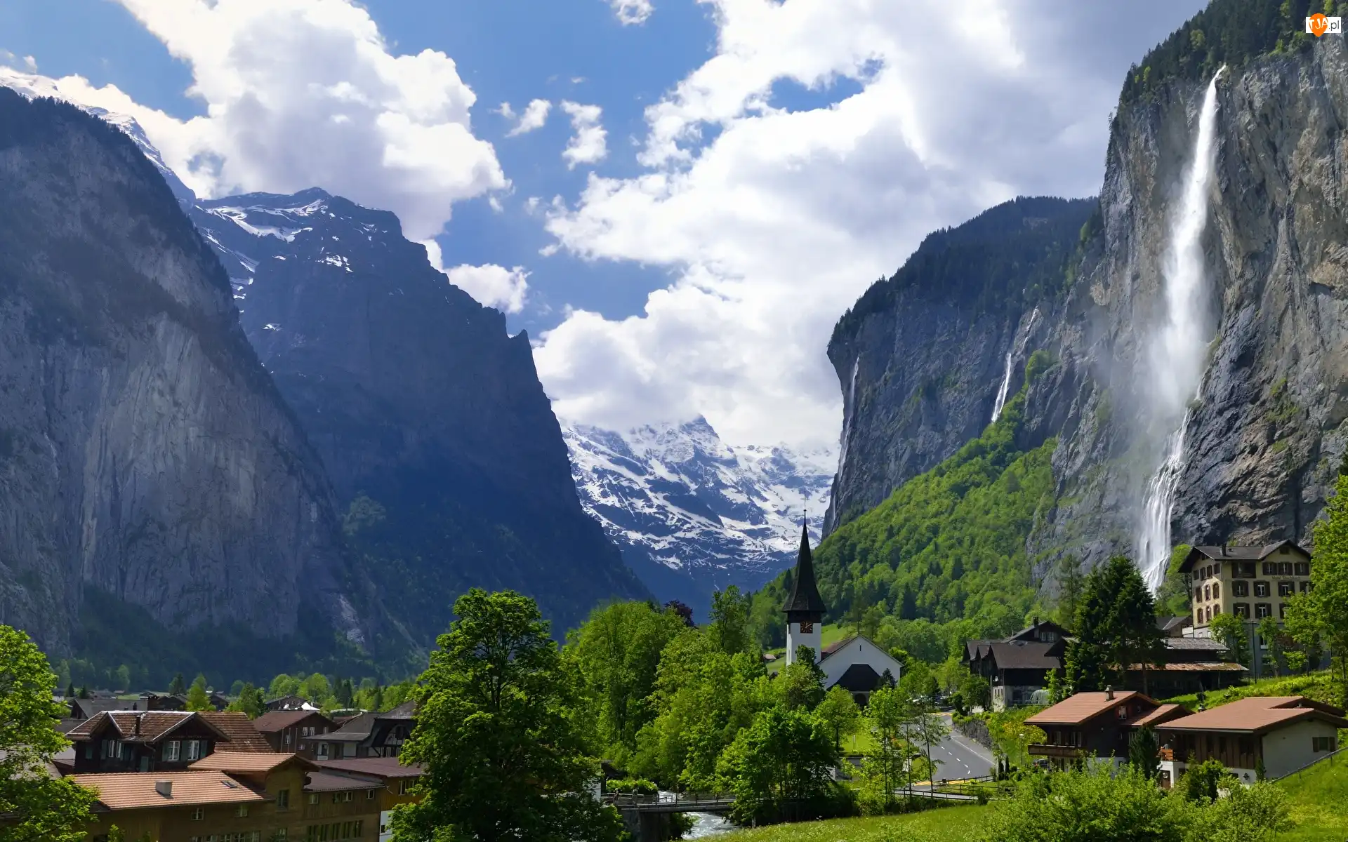 Kanton Berno, Dolina Lauterbrunnental, Domy, Szwajcaria, Kościół, Wodospad Staubbach, Góry