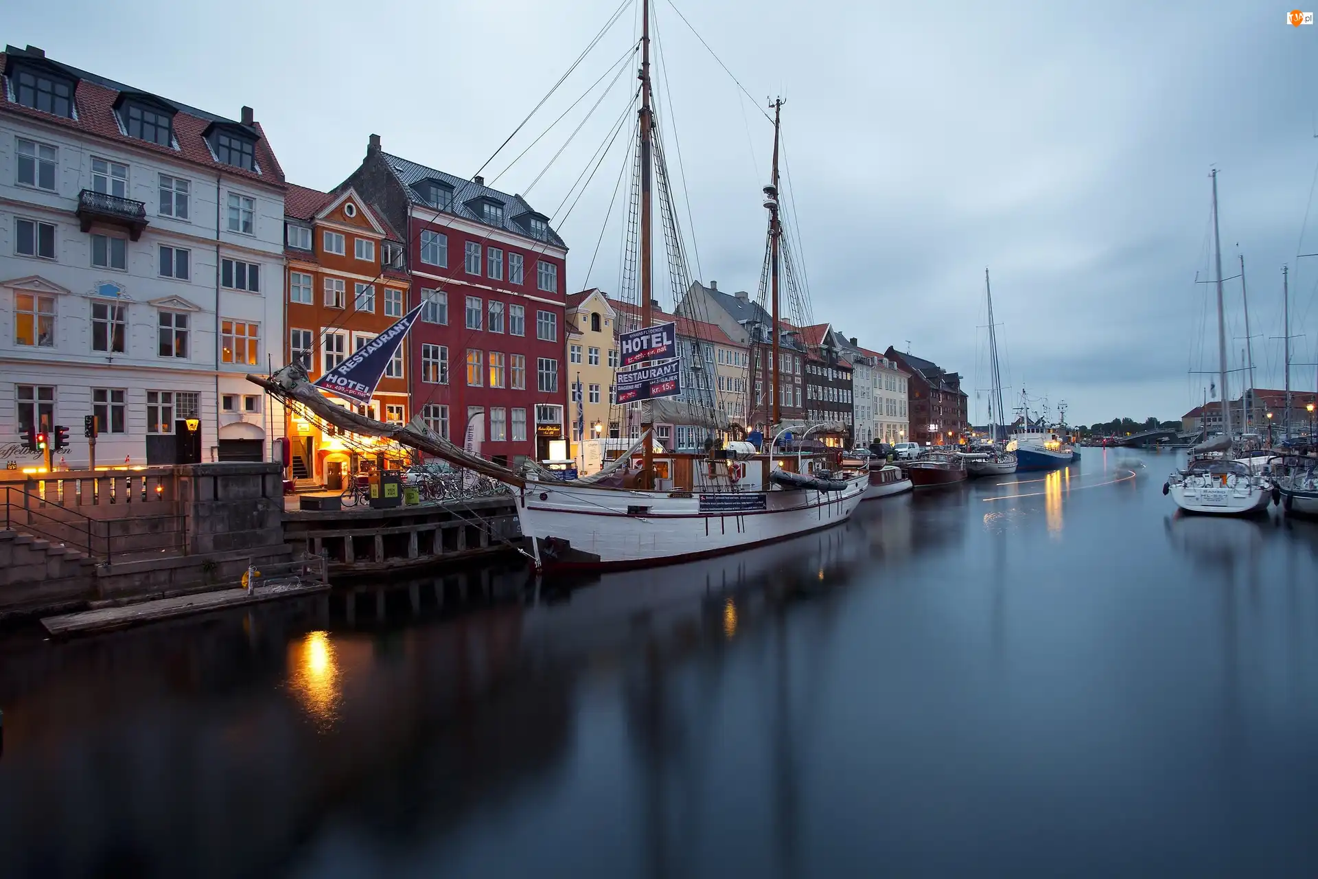 Żaglówki, Kanał Nyhavn, Przystań, Dania, Domy, Kopenhaga