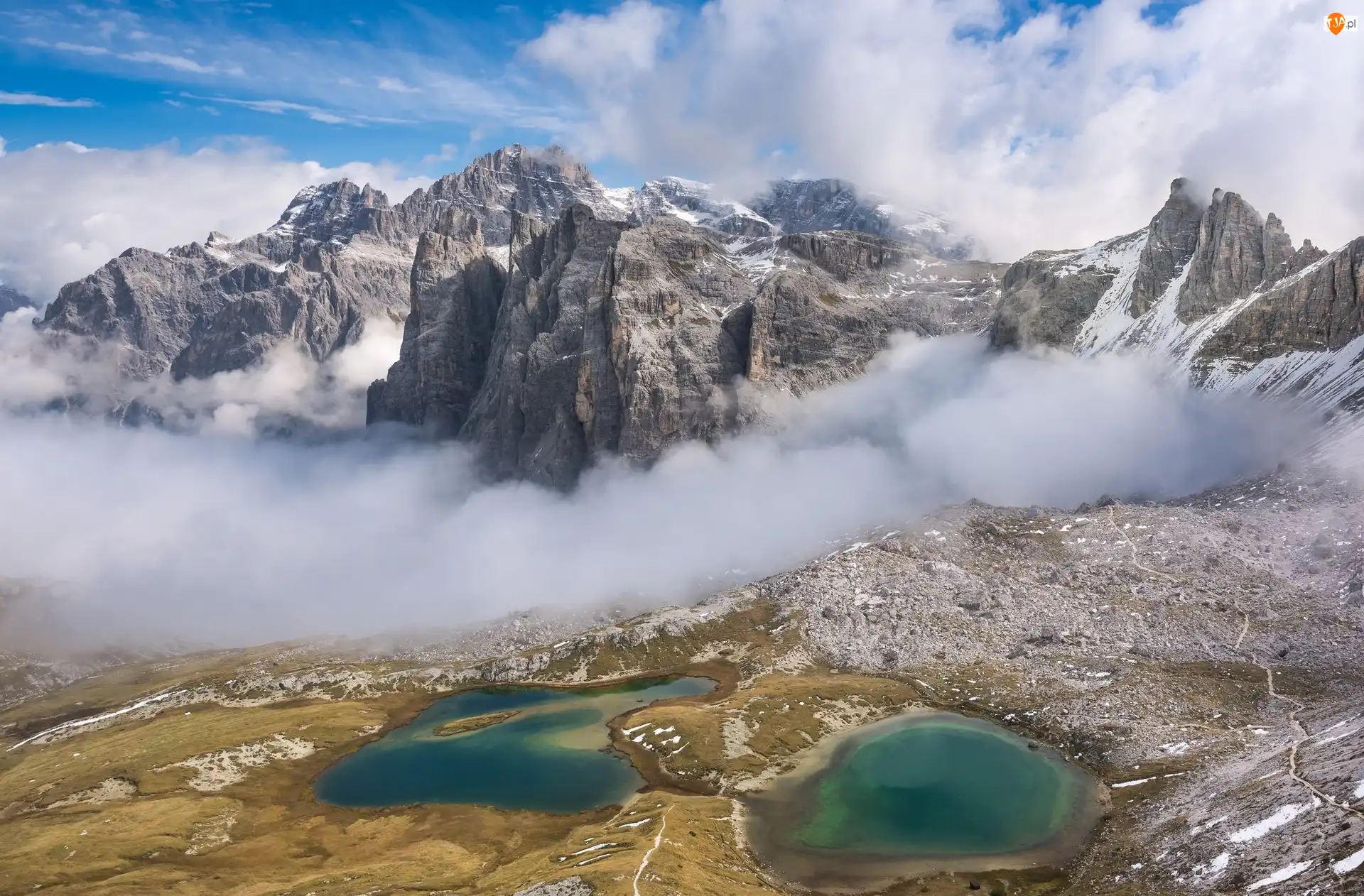 Prowincja Bolzano, Włochy, Jeziora Laghi dei Piani, Mgła, Dolomity, Góry