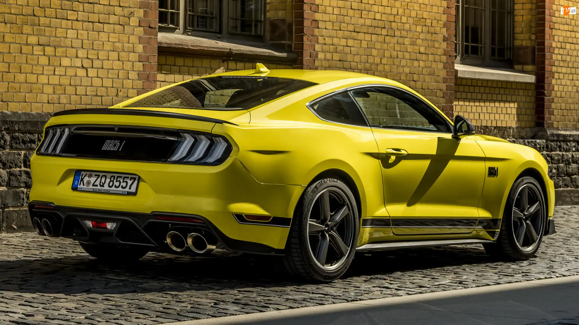 Ford Mustang Mach 1, Żółty