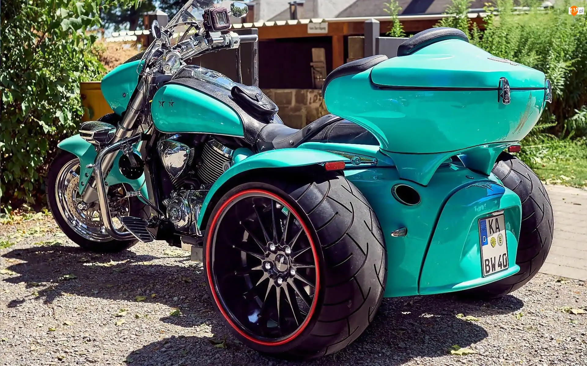 Motocykl, Trzykołowy