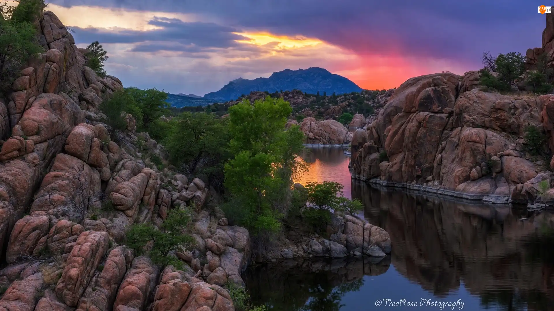 Prescott, Zachód słońca, Jezioro, Arizona, Skały, Watson Lake, Stany Zjednoczone, Drzewa