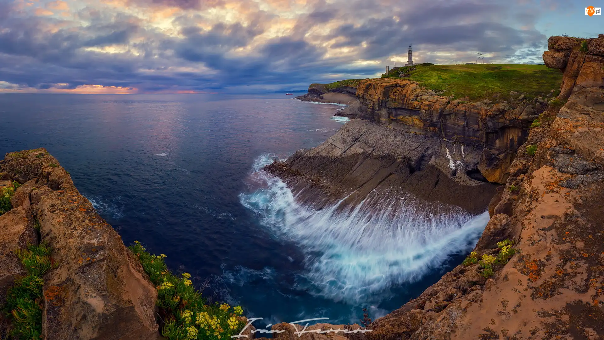 Hiszpania, Skały, Kantabria, Faro Cabo Mayor, Santander, Fala, Wybrzeże, Morze, Latarnia morska