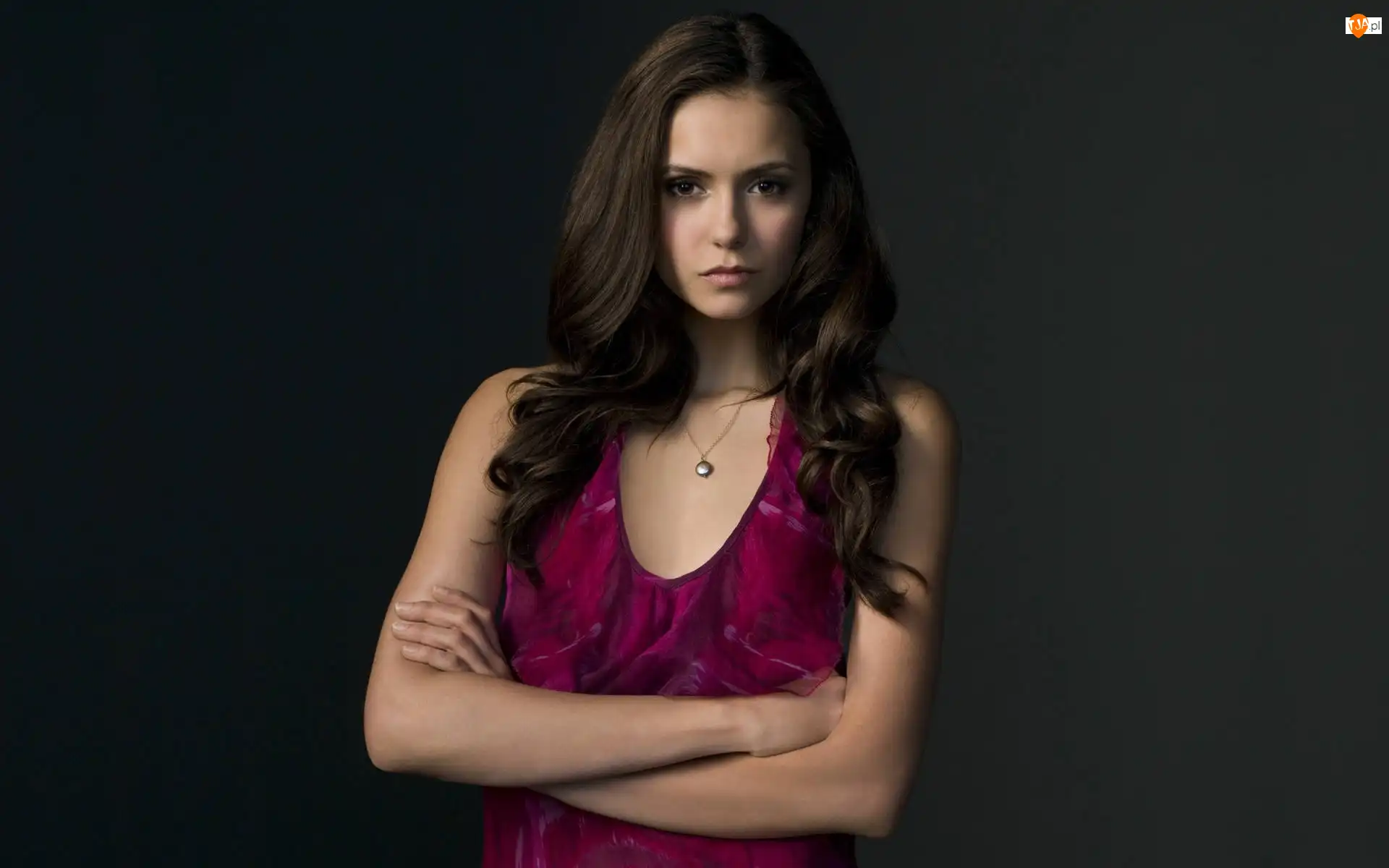 Nina Dobrev, Bułgarska, Aktorka