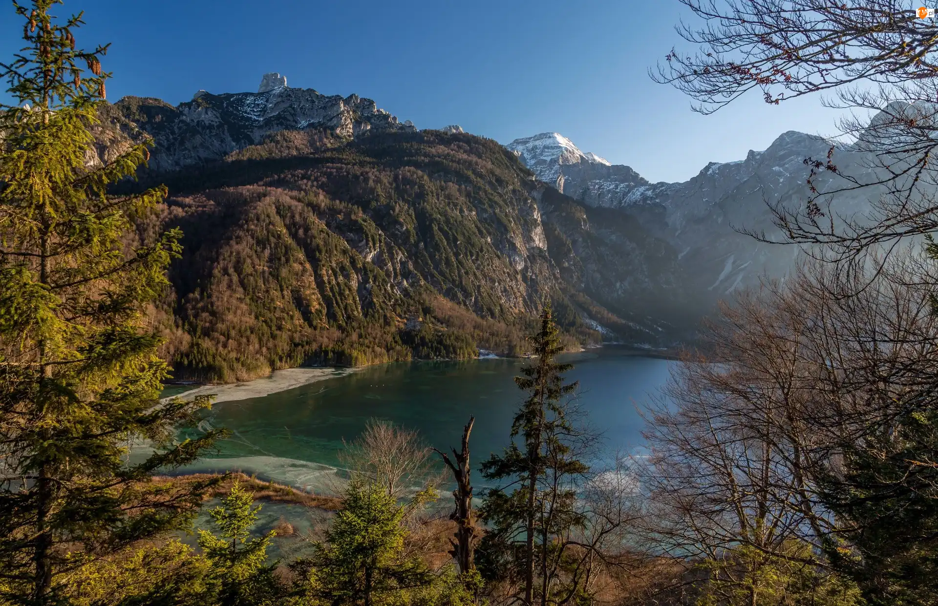Góry Alpy, Austria, Dolina Almtal, Jezioro Almsee