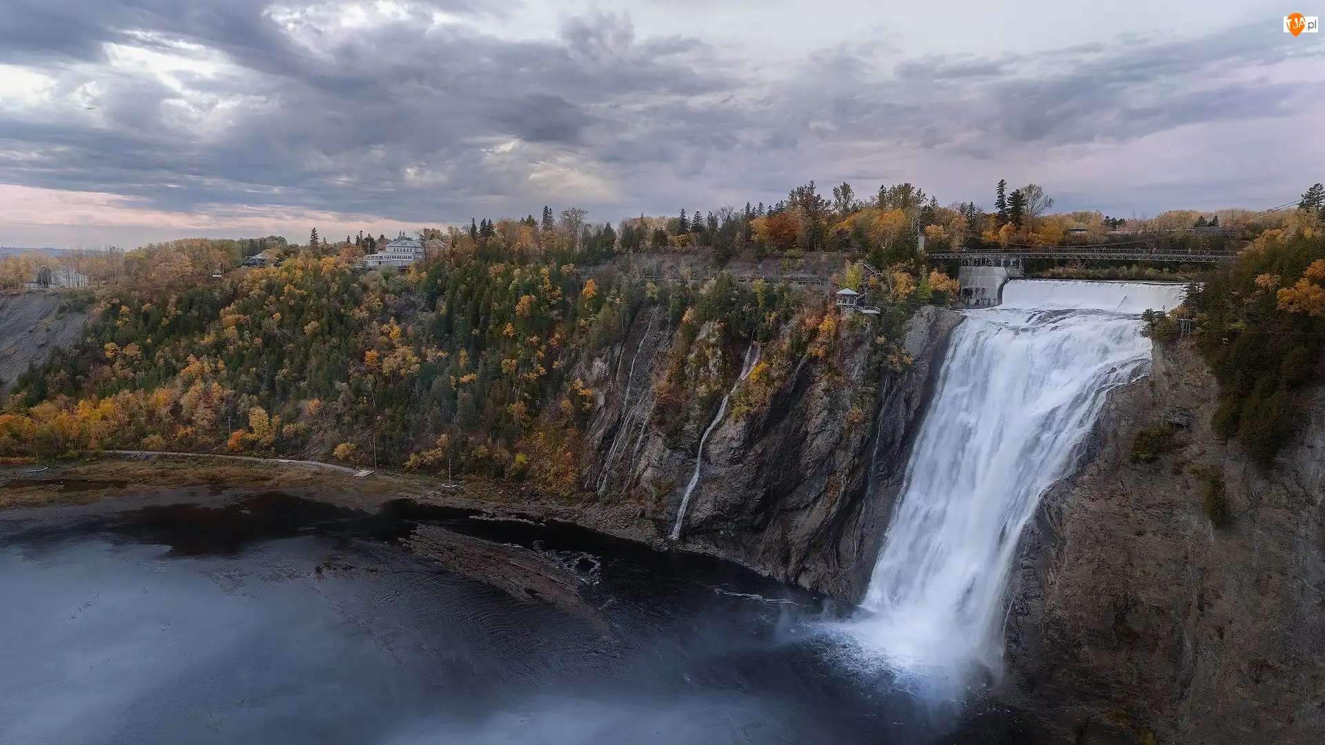 Montmorency Falls, Skały, Stany Zjednoczone, Wodospad, Quebec, Drzewa, Rzeka Montmorency