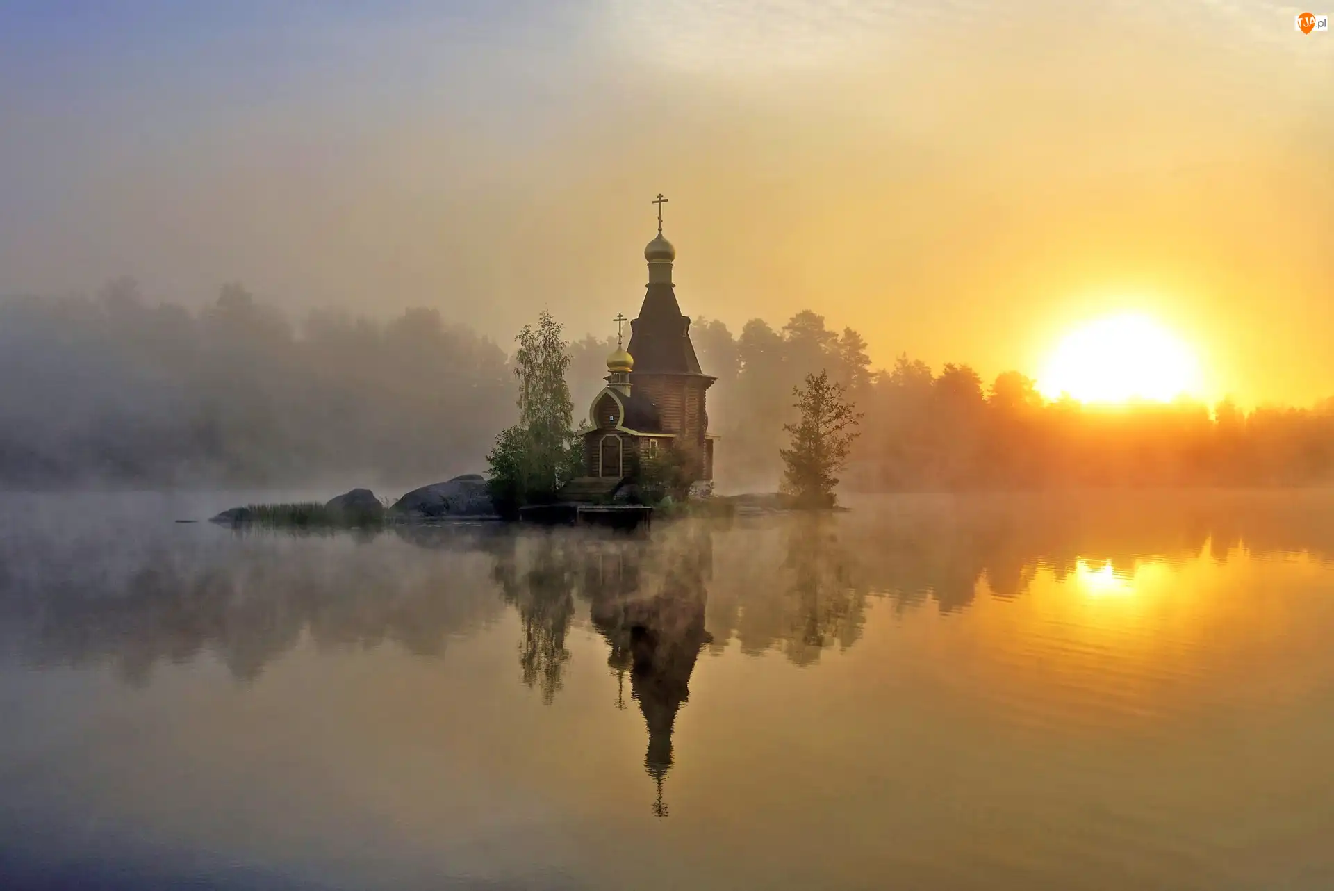 Cerkiew, Wschód Słońca, Mgła