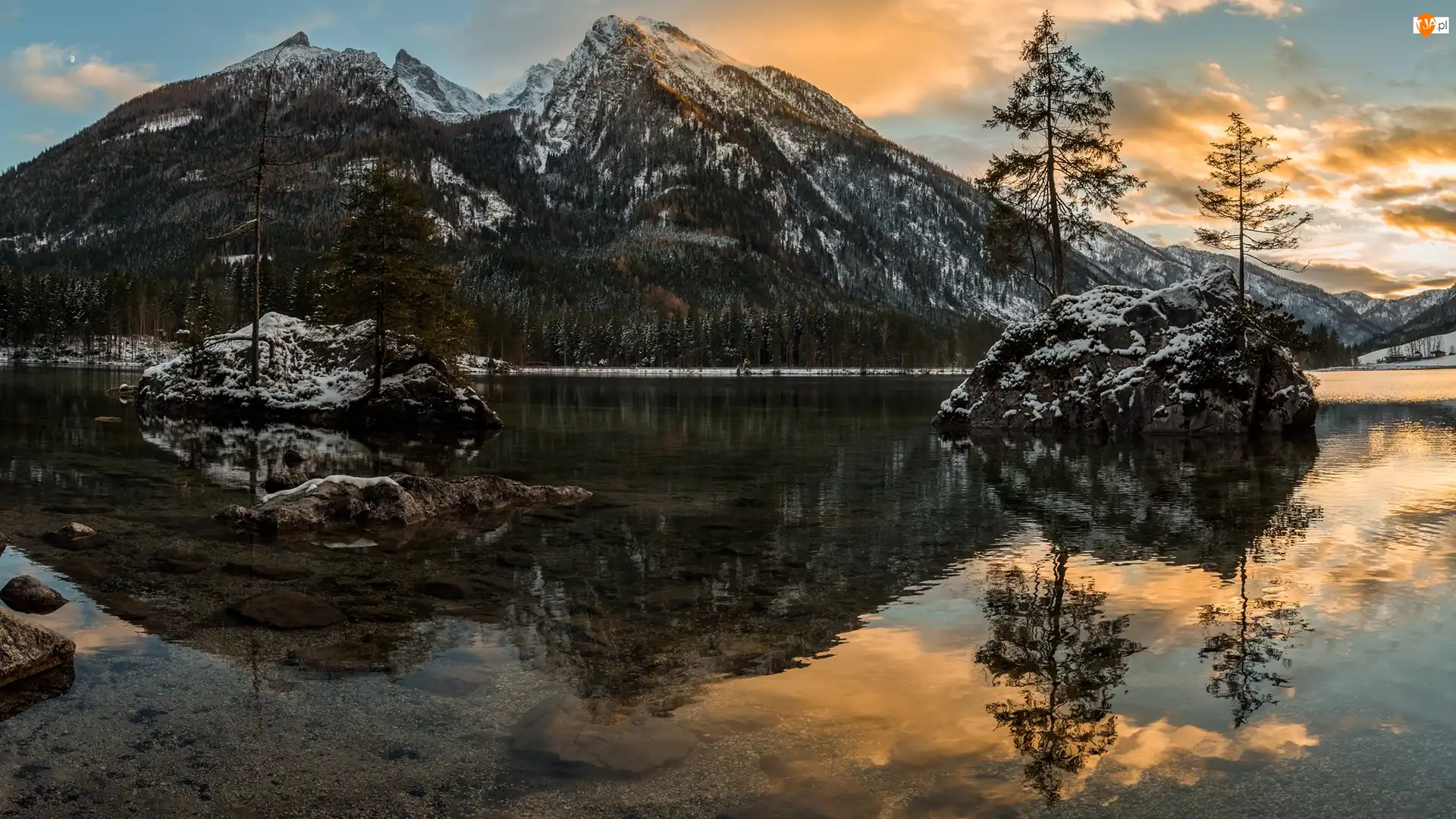 Śnieg, Bawaria, Drzewa, Wysepki, Skały, Alpy, Jezioro Hintersee, Niemcy, Góry