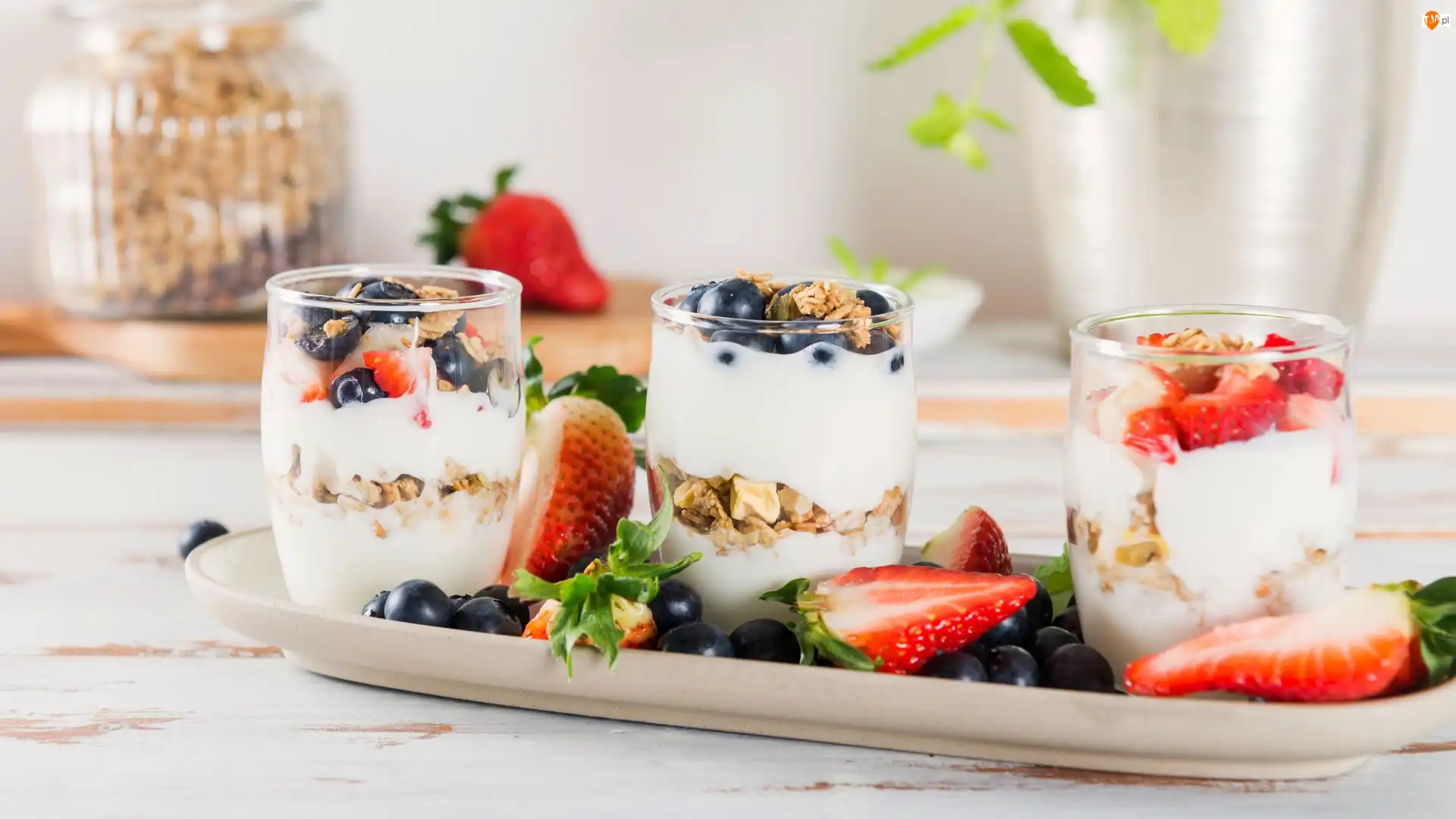 Deser, Jogurt, Jagody, Truskawki