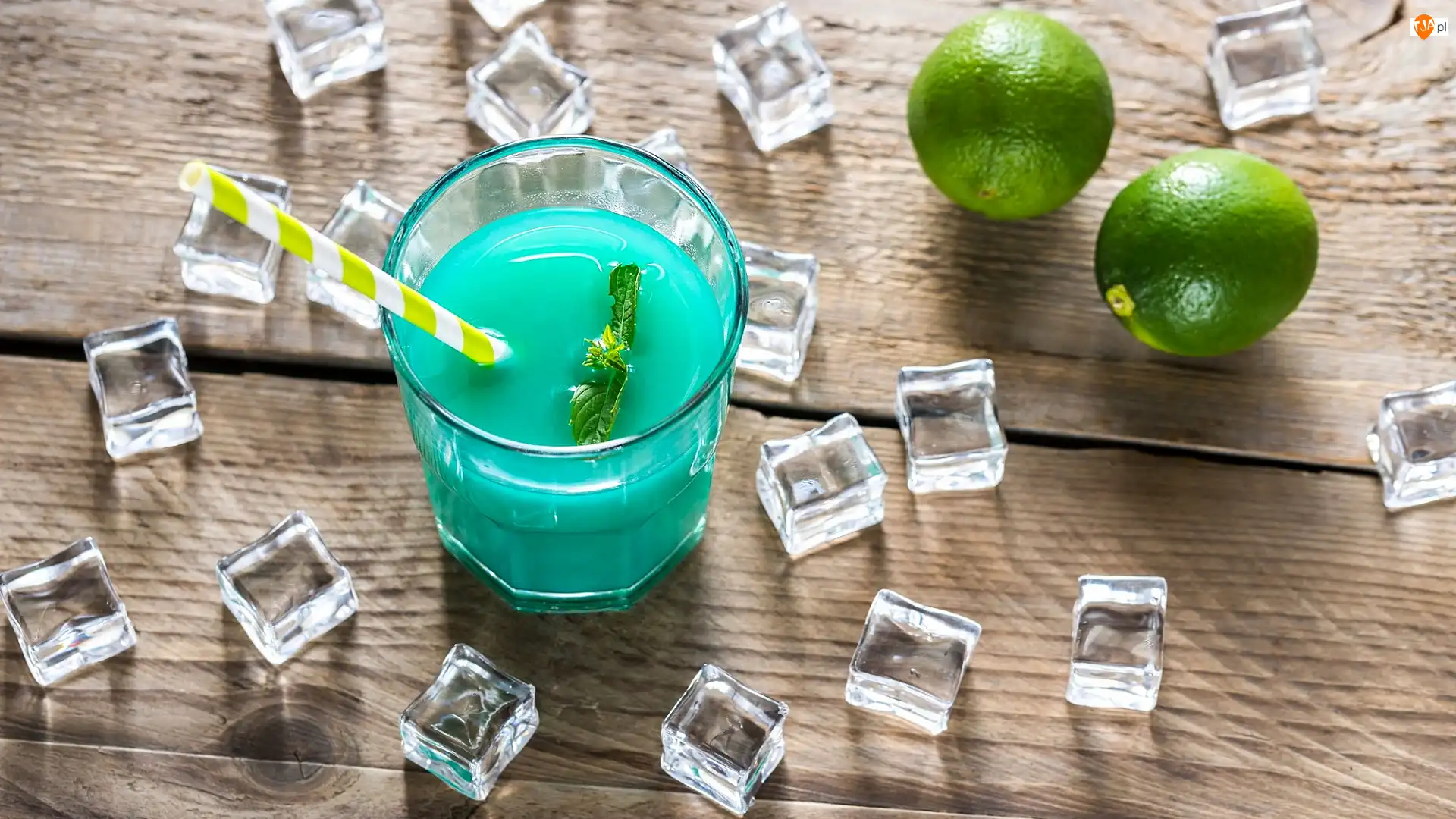 Błękitna laguna, Limonki, Drink, Szklanka, Kostki lodu
