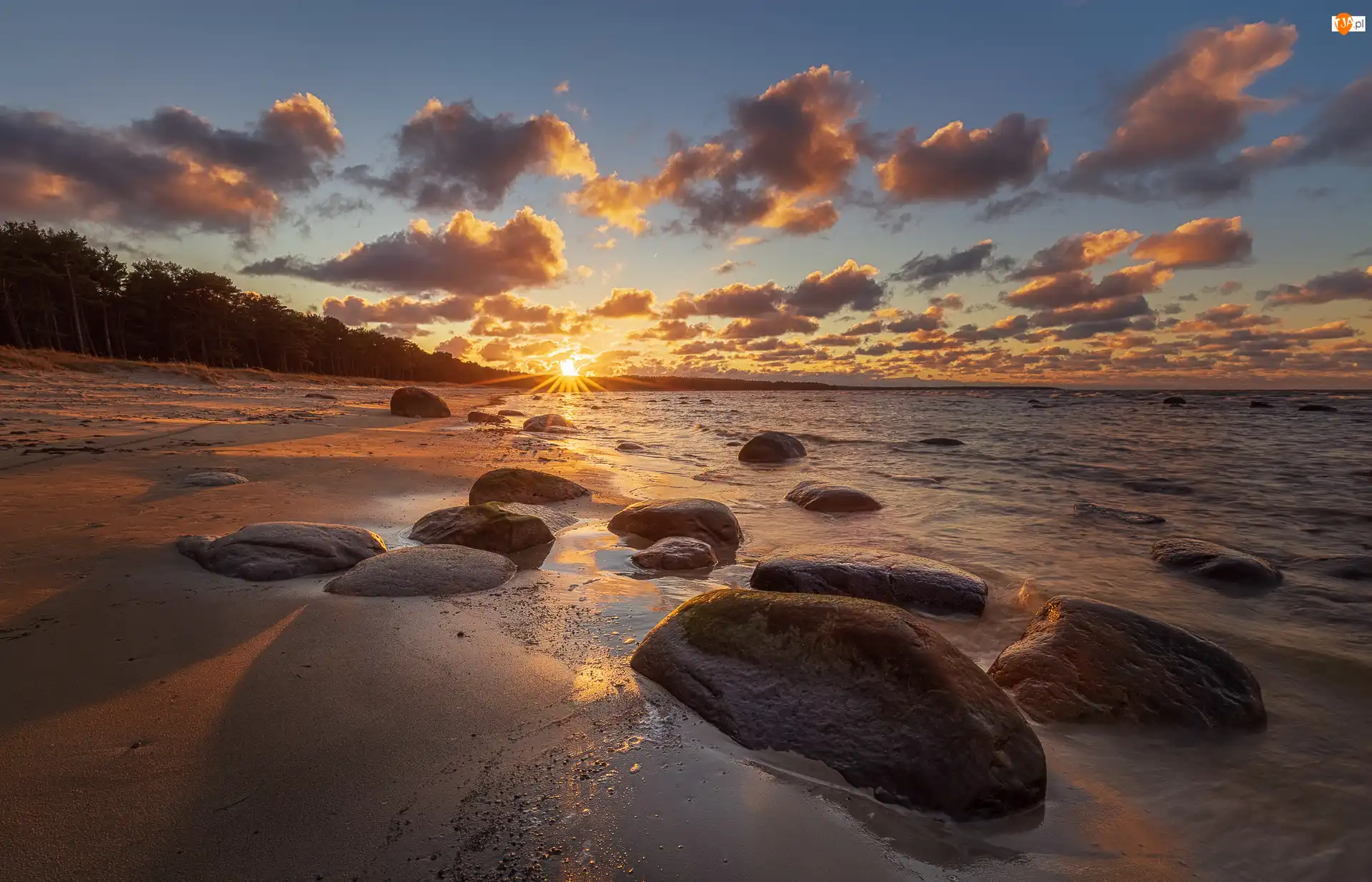 Wschód słońca, Morze, Kamienie, Plaża