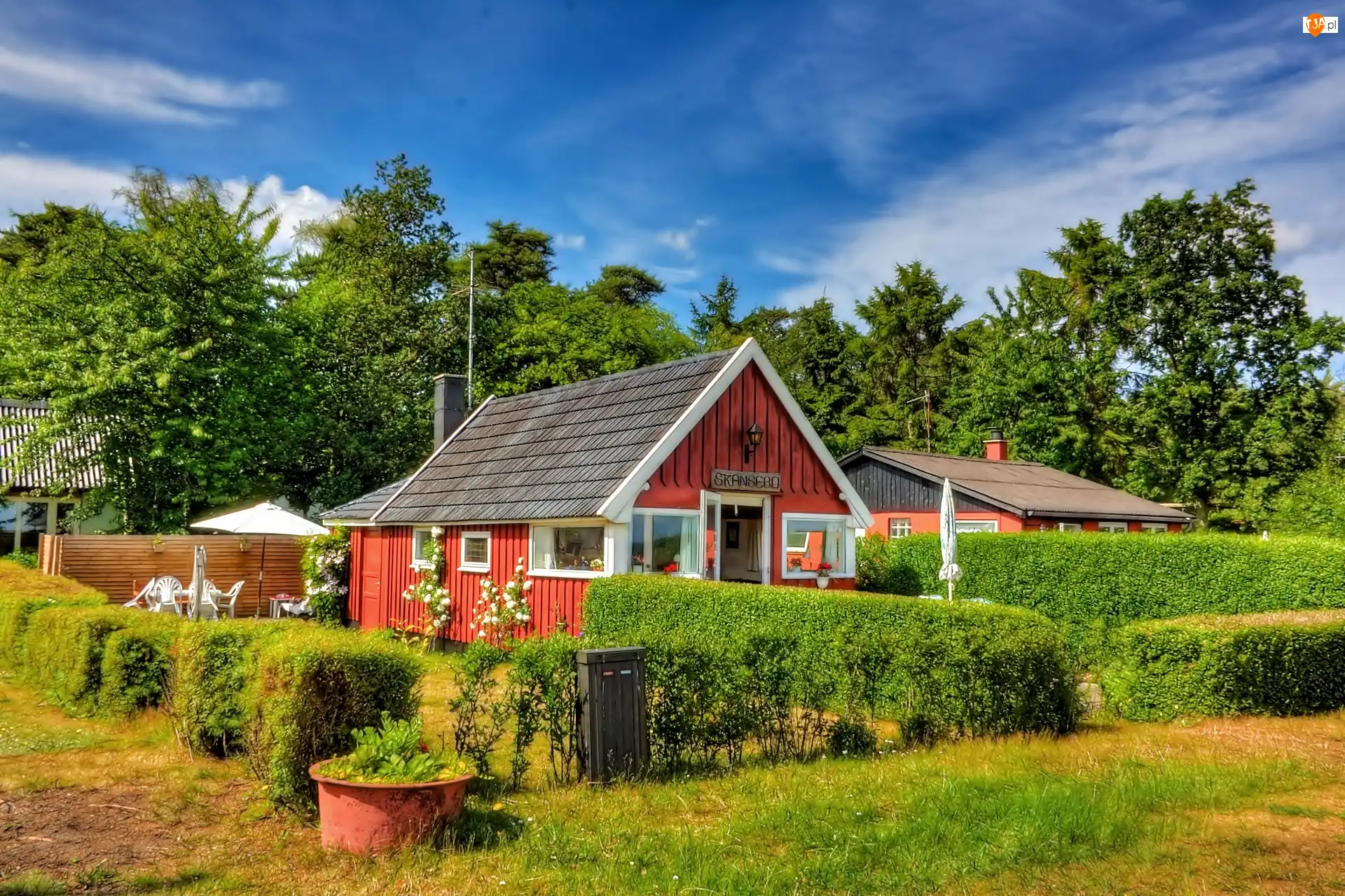 Skansen, Ogródki, Światło, Wieś, Przebijające, Obłoki, Drzewa