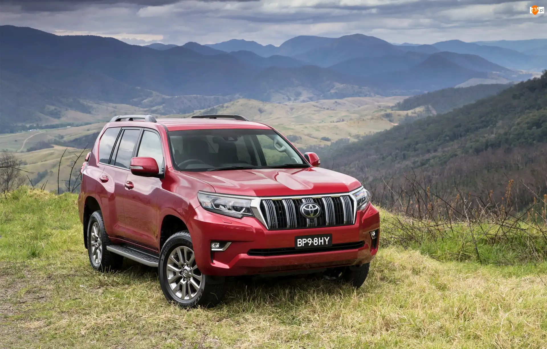 Toyota Land Cruiser Prado VX, Czerwona