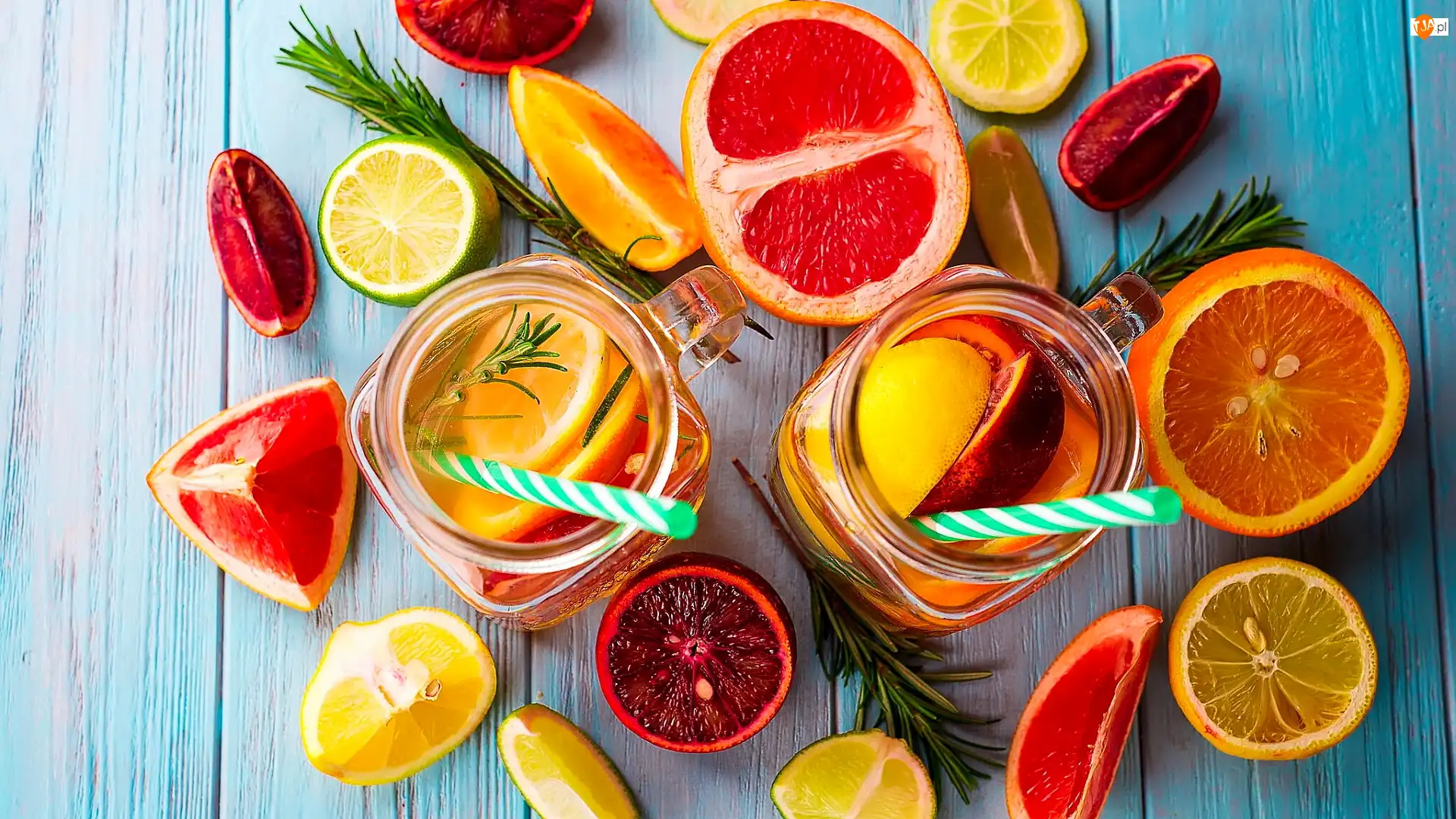 Deski, Kubki, Limonka, Grejpfrut, Cytryna, Owoce, Kawałki, Napój, Pomarańcze