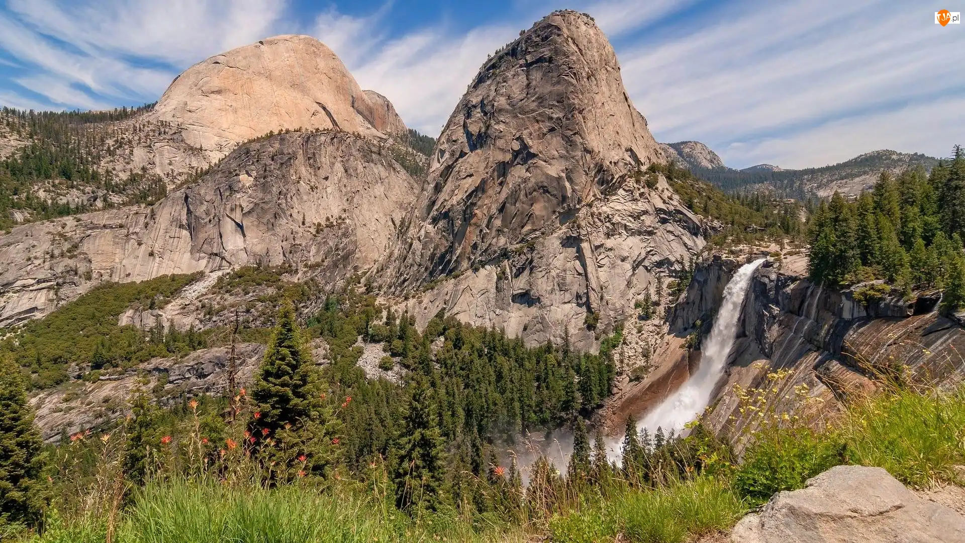 Park Narodowy Yosemite, Góry, Nevada Fall, Kalifornia, Sierra Nevada, Drzewa, Stany Zjednoczone, Wodospad