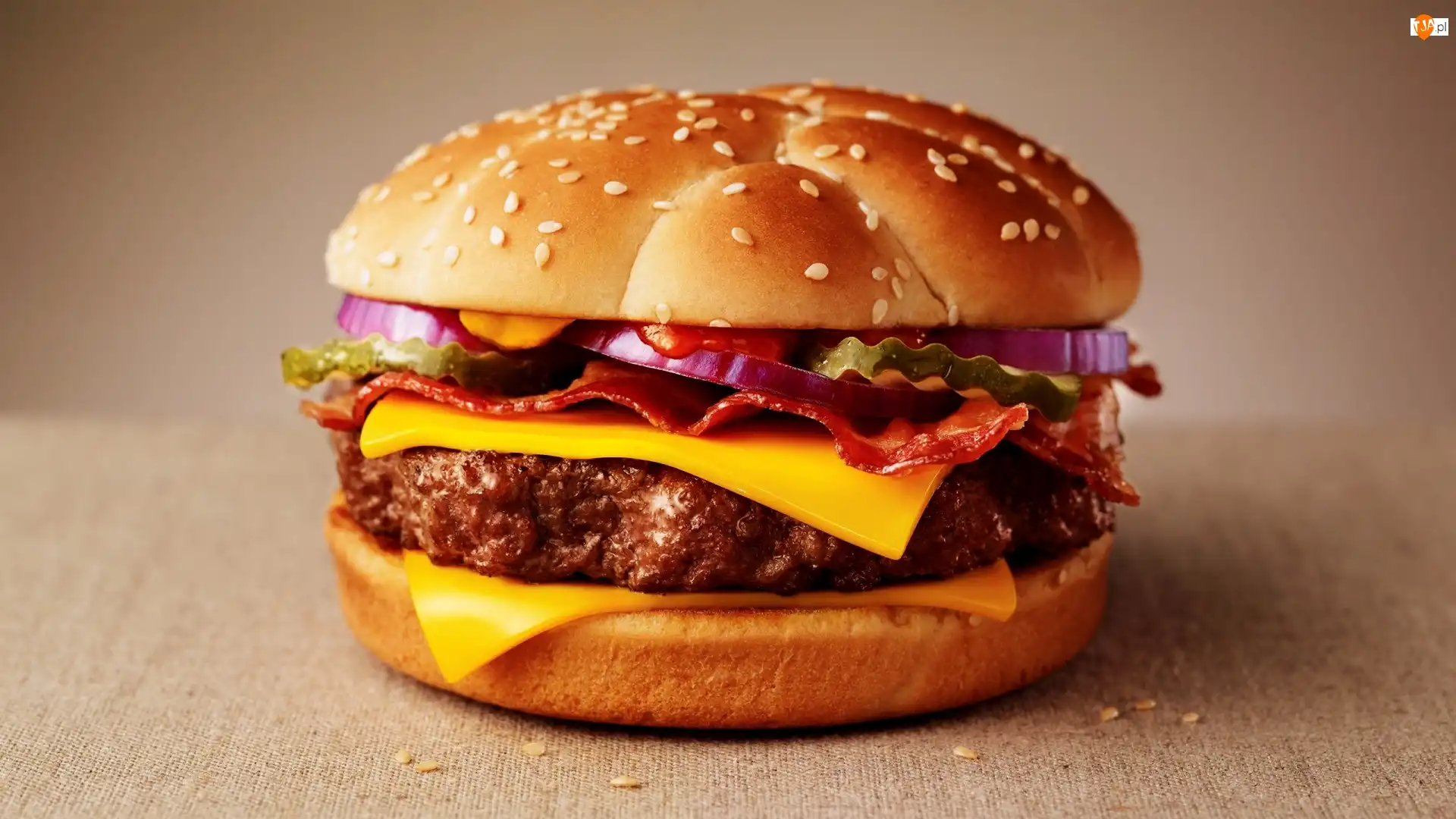 Bekon
, Hamburger
