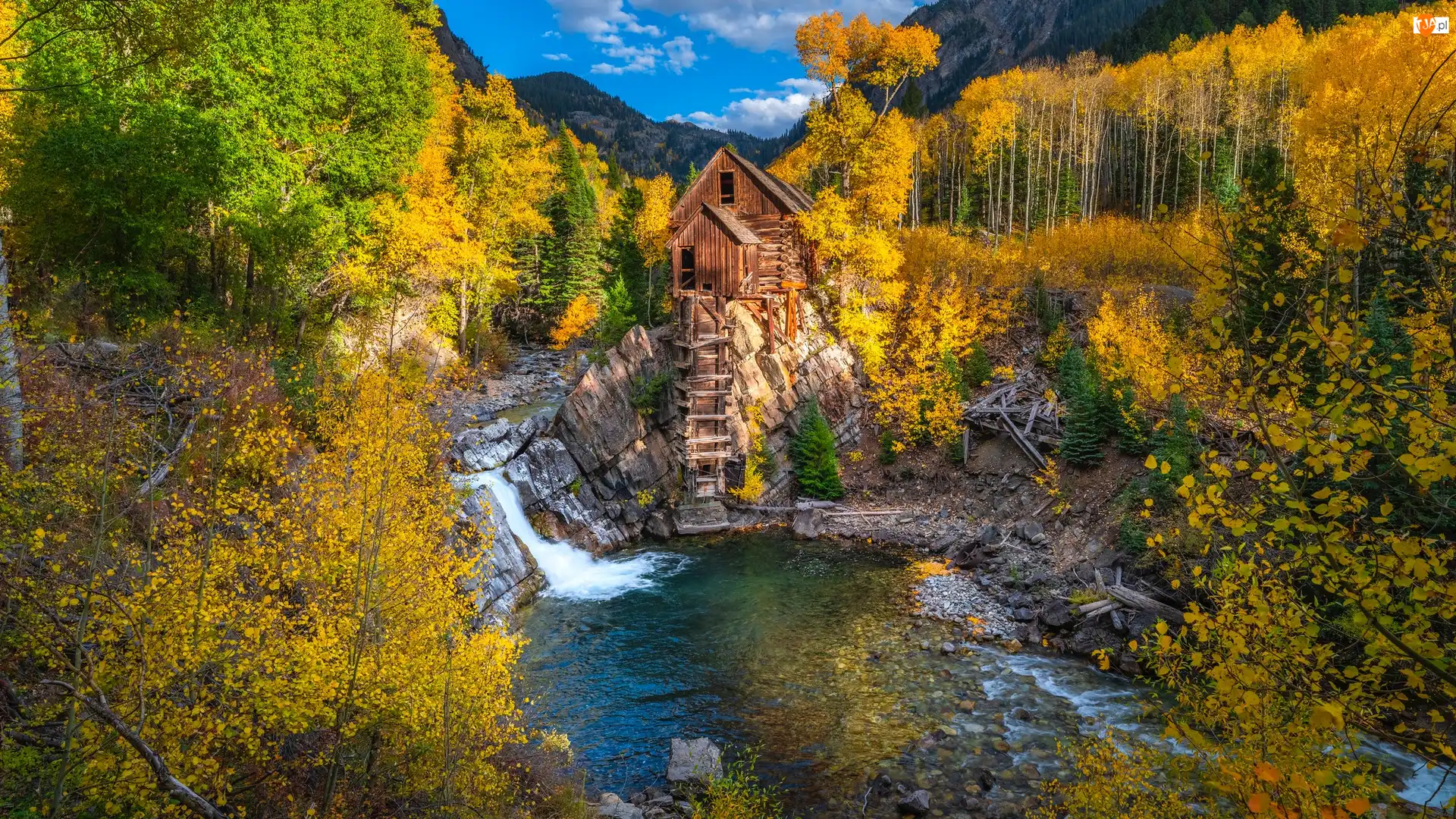Drzewa, Stany Zjednoczone, Crystal Mill, Krzewy, Kolorado, Jesień, Rzeka, Młyn