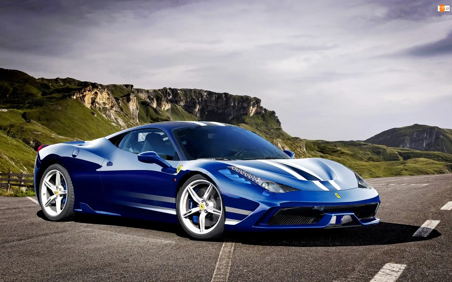Droga, Skały, Italia, Ferrari 458, Góry