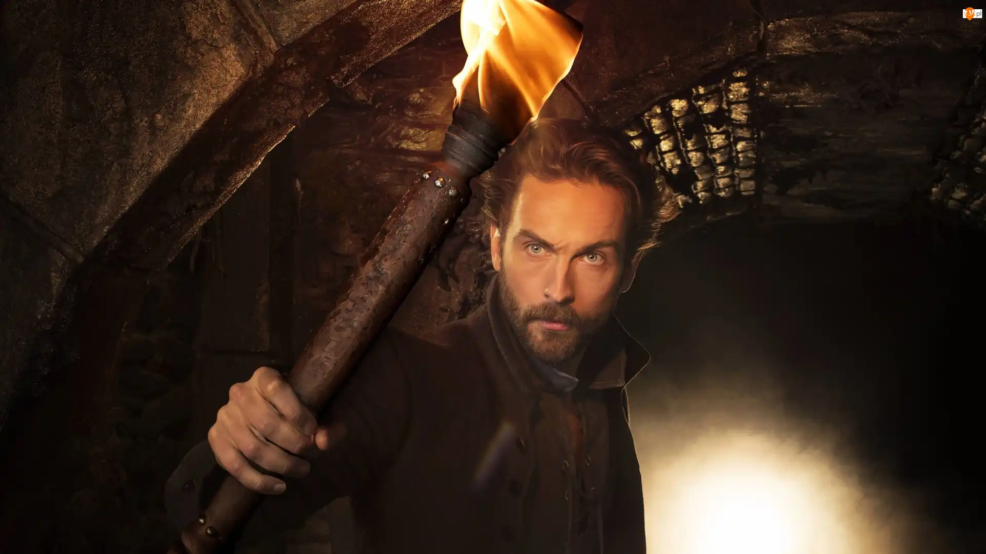 Jeździec bez głowy, Serial, Postać Ichabod Crane, Pochodnia, Sleepy Hollow, Aktor Tom Mison