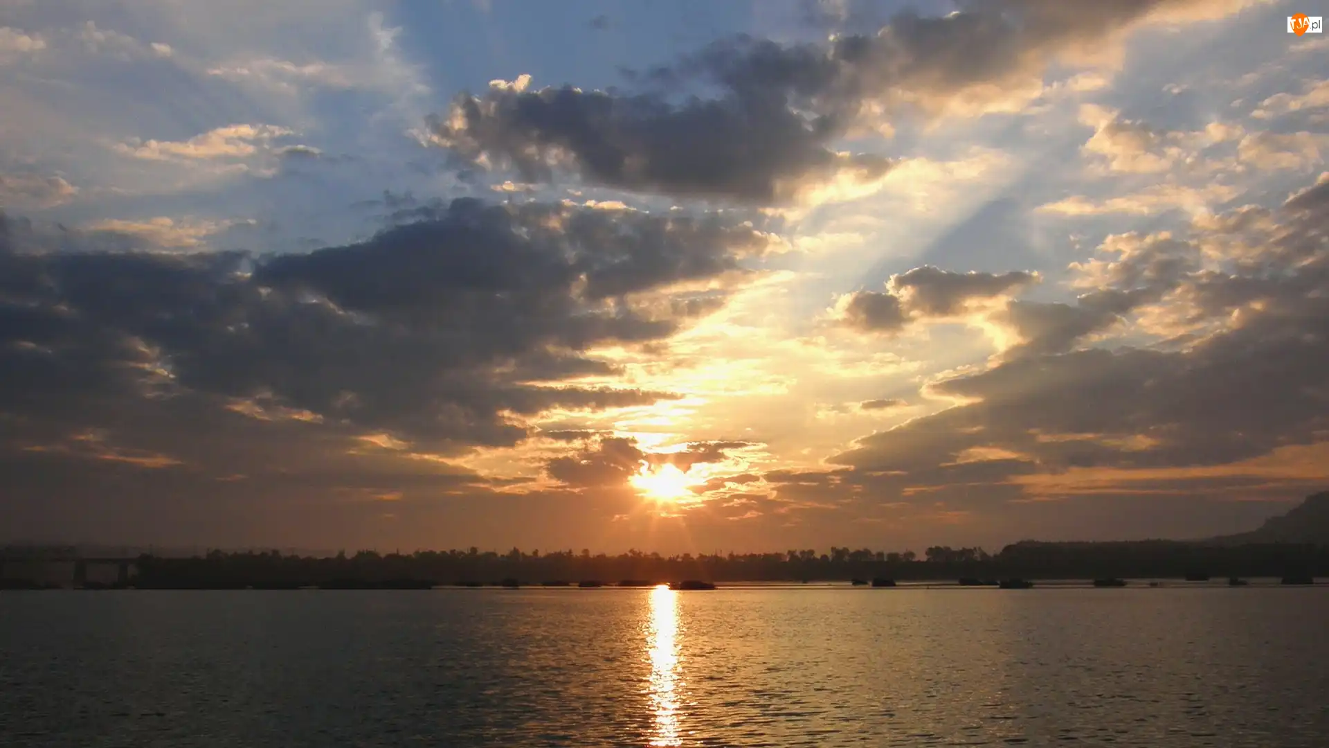 Jezioro, Chmury, Słońca, Zachód, Ciemne