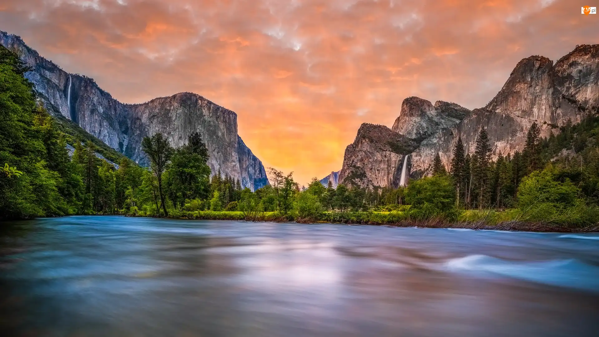 Stany Zjednoczone, Góry, Stan Kalifornia, Merced, Park Narodowy Yosemite, Formacja skalna, El Capitan, Drzewa, Rzeka