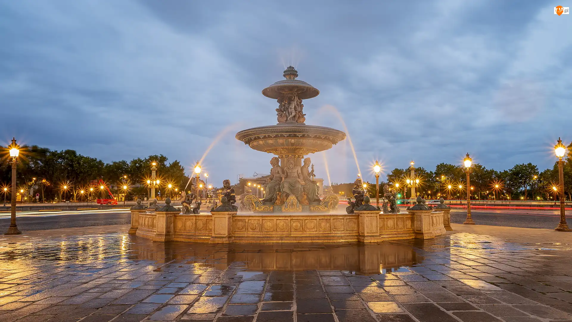 Plac Zgody, Fontaine des Mers, Francja, Place de la Concorde, Paryż, Latarnie, Fontanna Mórz