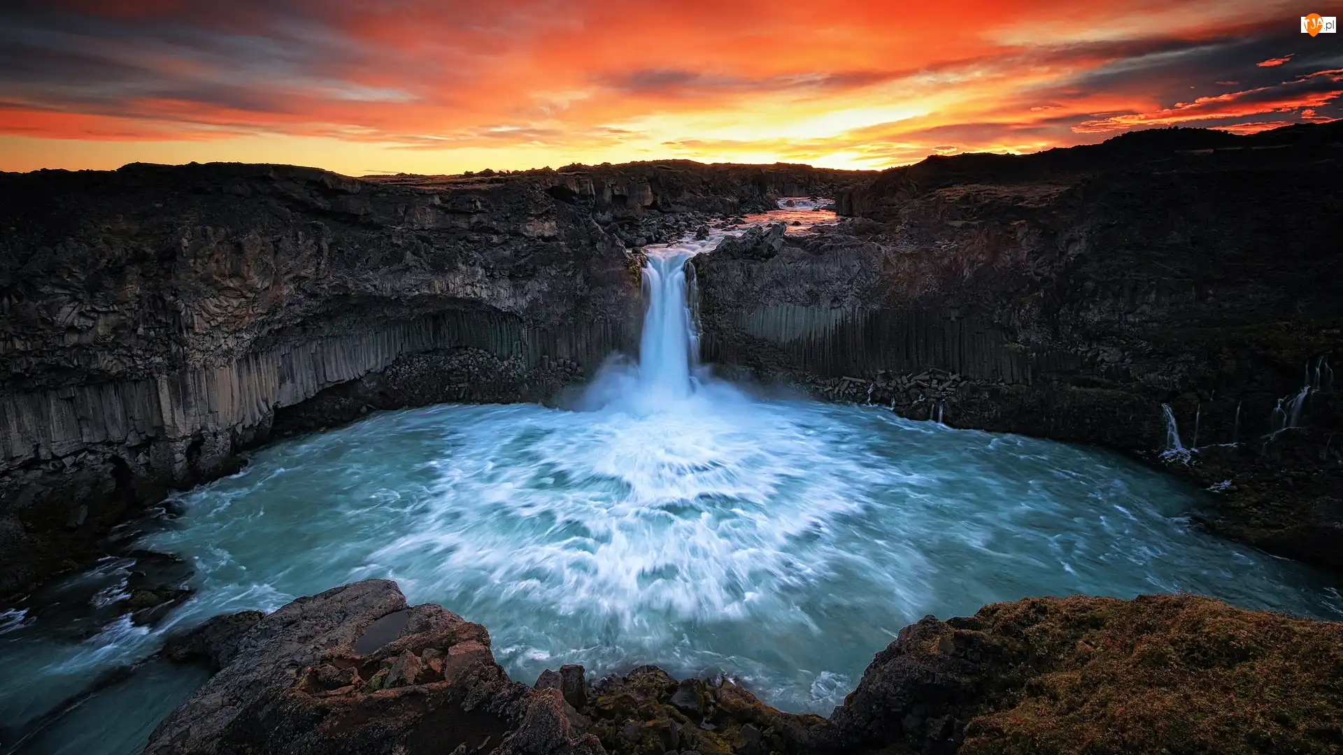 Bazaltowe, Rzeka Skjalfandafljot, Wodospad Aldeyjarfoss, Islandia, Skały