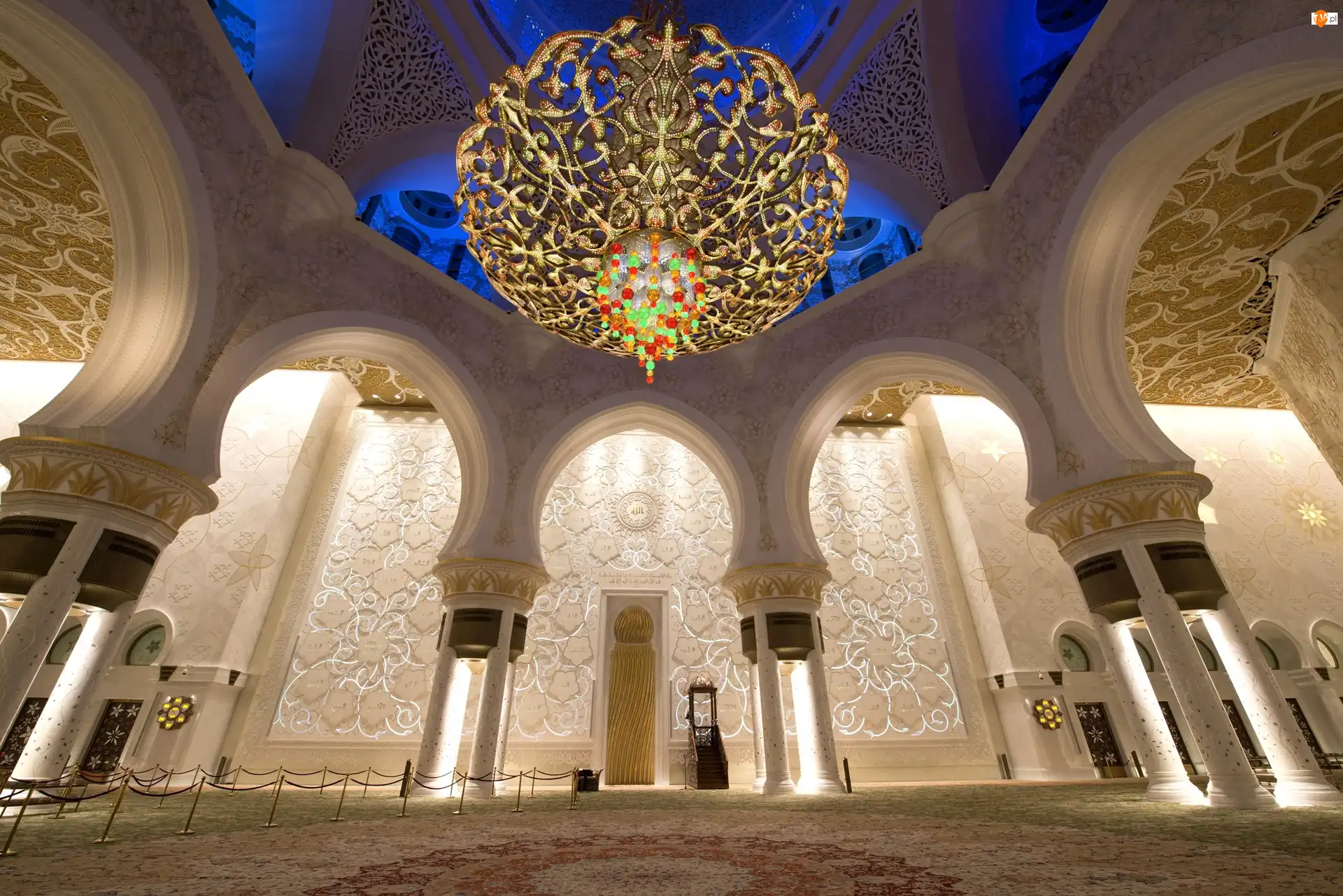 Abu Dhabi, Meczet, Wnętrze