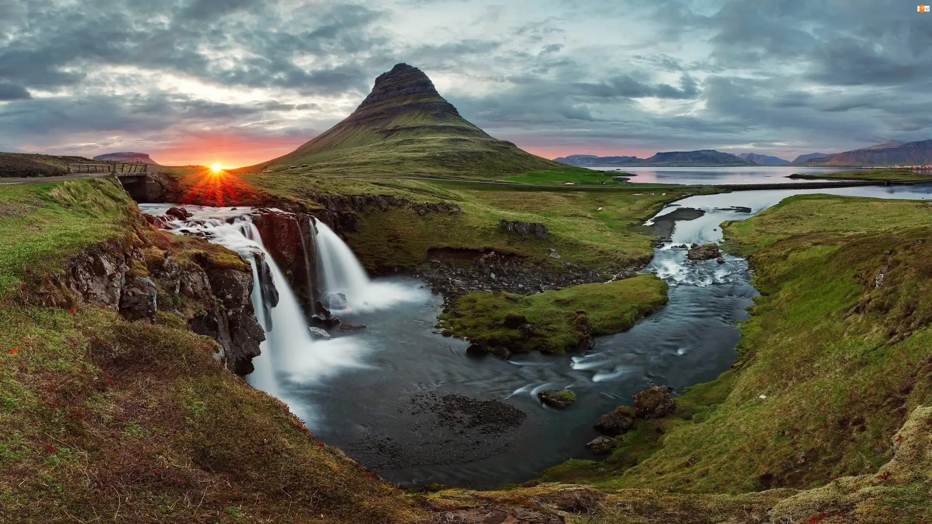Wschód słońca, Islandia, Rzeka, Wodospad, Góry