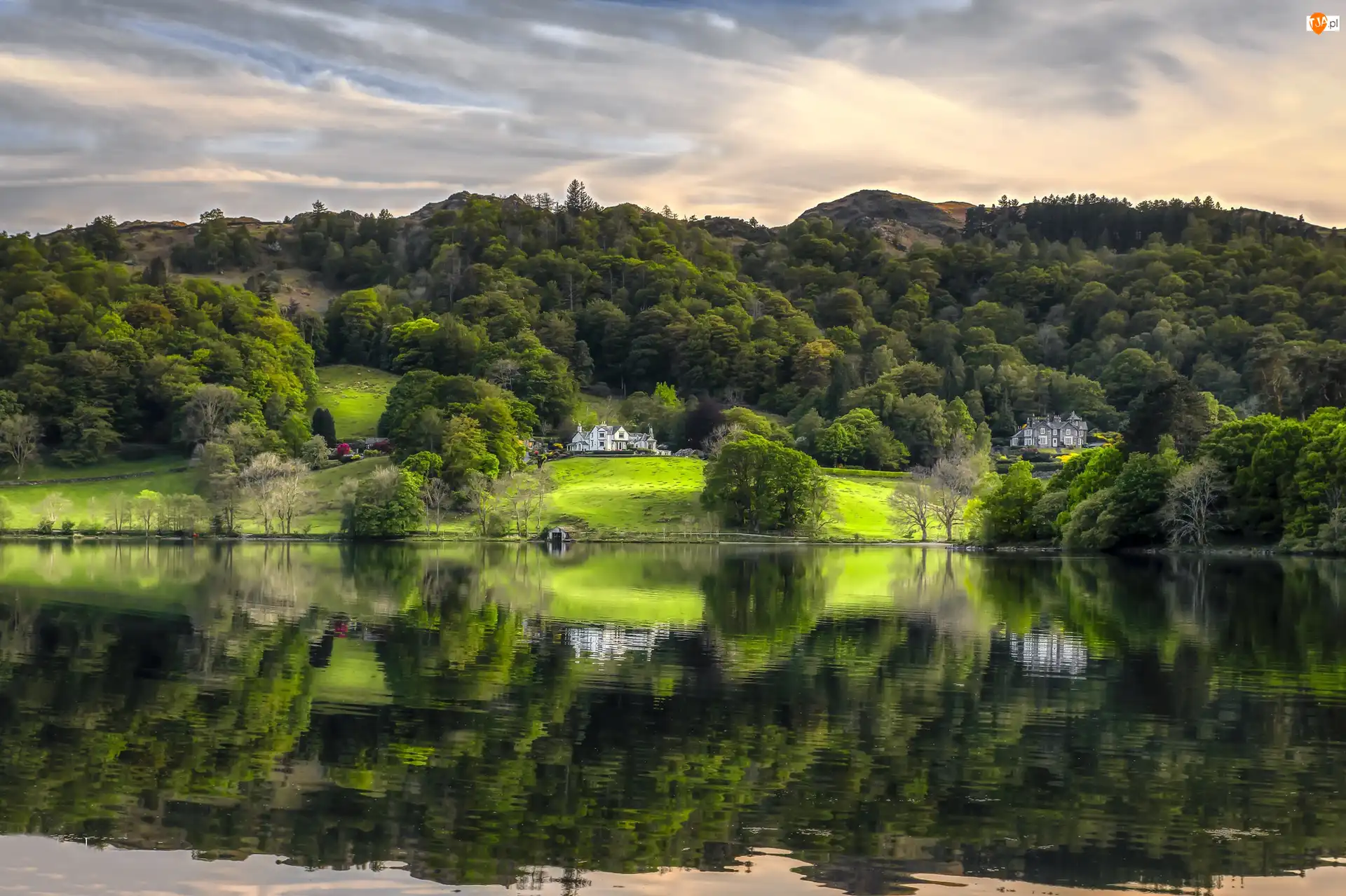 Drzewa, Jezioro Grasmere, Domy, Anglia, Wzgórza, Kumbria