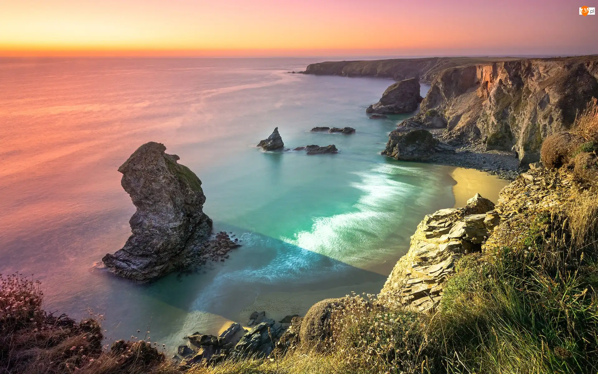 Kornwalia, Anglia, Skały, Bedruthan Steps Beach, Morze Celtyckie, Wybrzeże