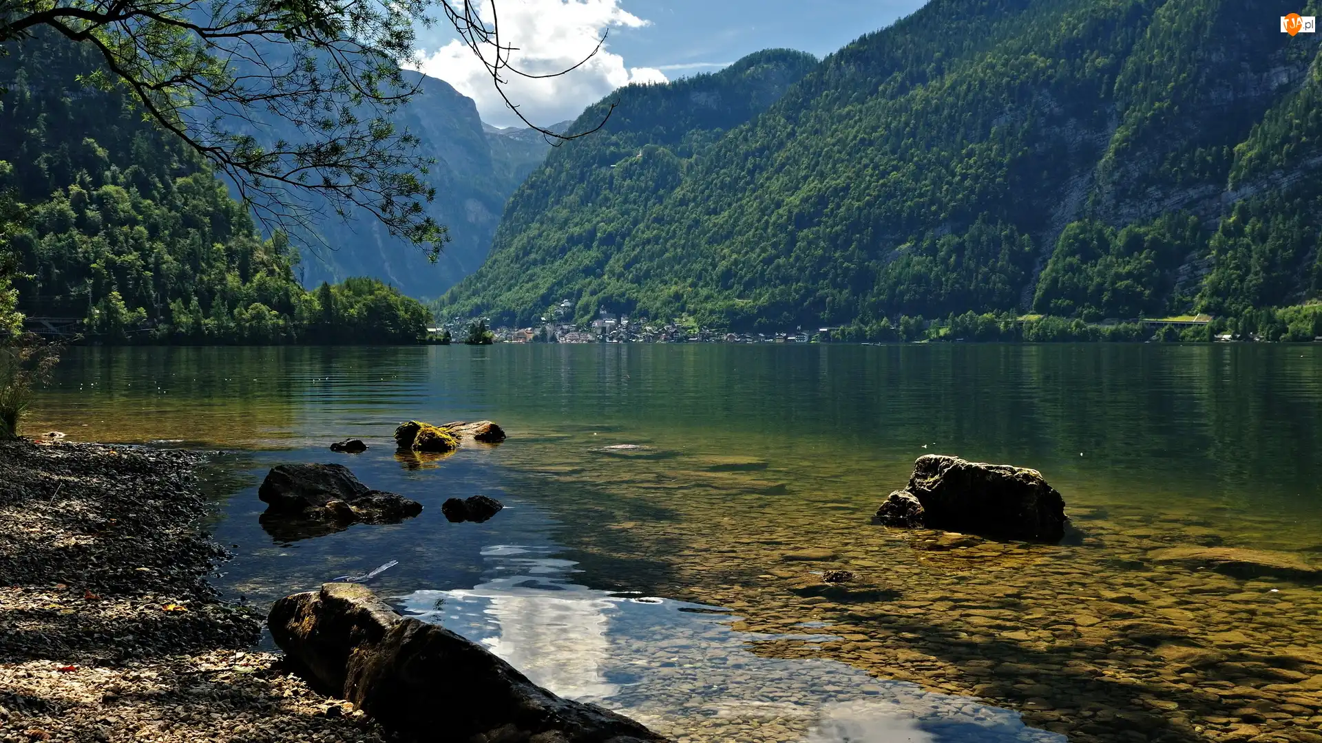 Hallstatt, Jezioro Hallstättersee, Kamienie, Austria, Las, Alpy, Góry