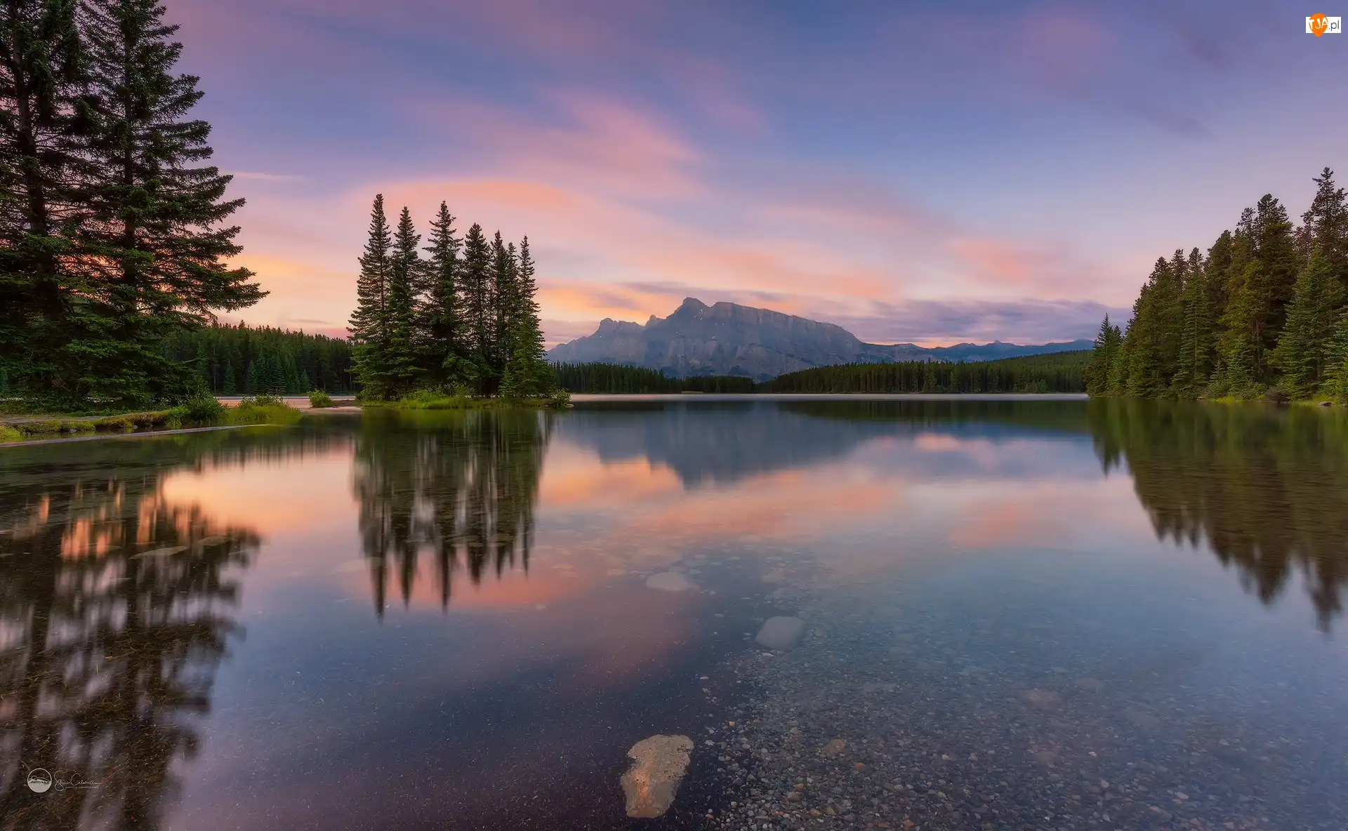 Kanada, Góra, Alberta, Drzewa, Park Narodowy Banff, Mount Rundle, Jezioro, Góry, Two Jack Lake