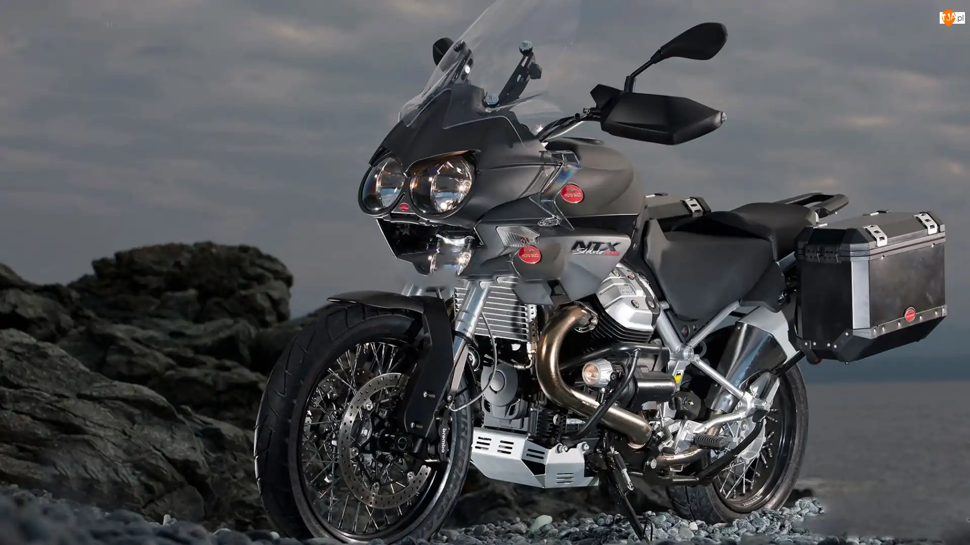 1200, Moto Guzzi, Stelvio