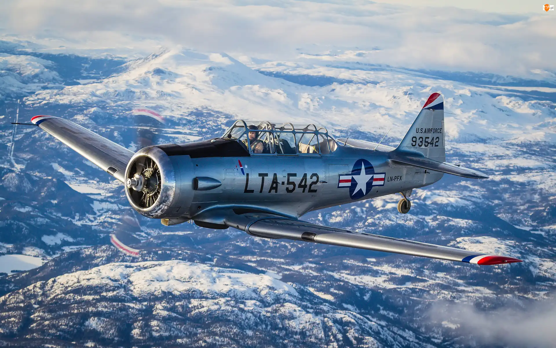 North American T-6 Texan, Śnieg, Samolot, Lot, Góry