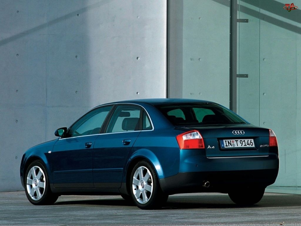 Sedan, Audi A4