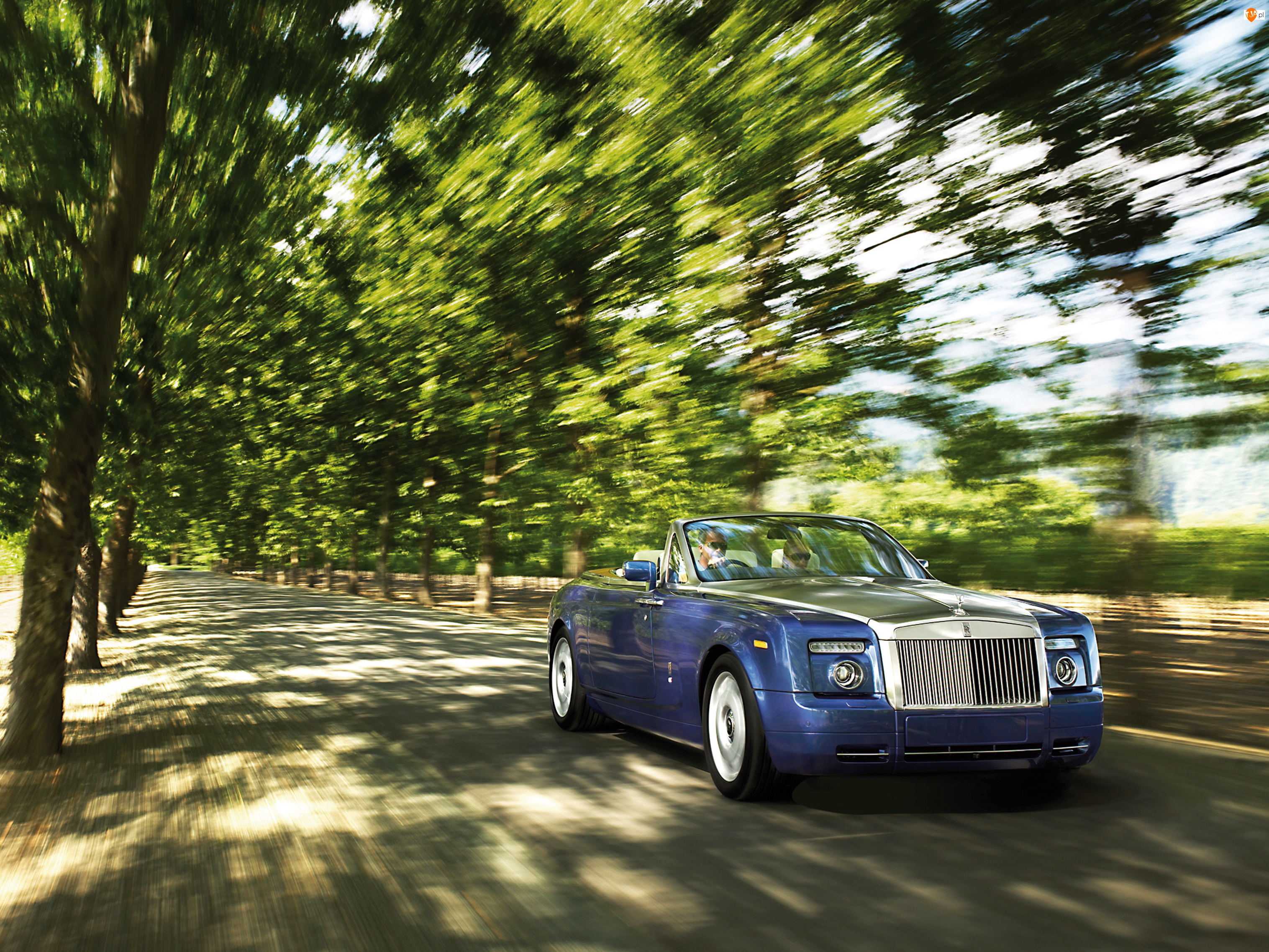 Jezdne, Rolls-Royce Phantom Coupe, Właściwości