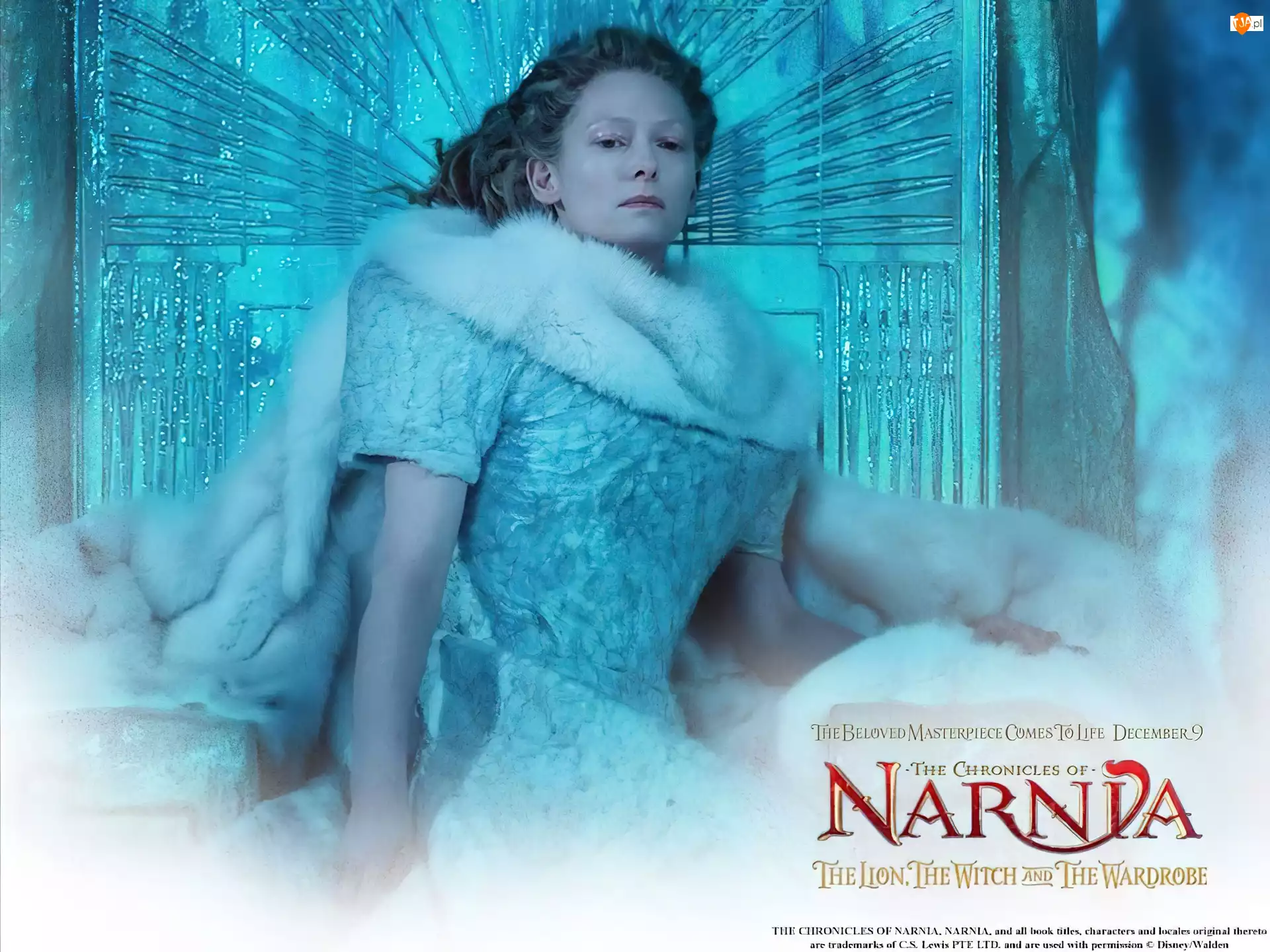 siedzi, brzydka, Tilda Swinton, The Chronicles Of Narnia, futro
