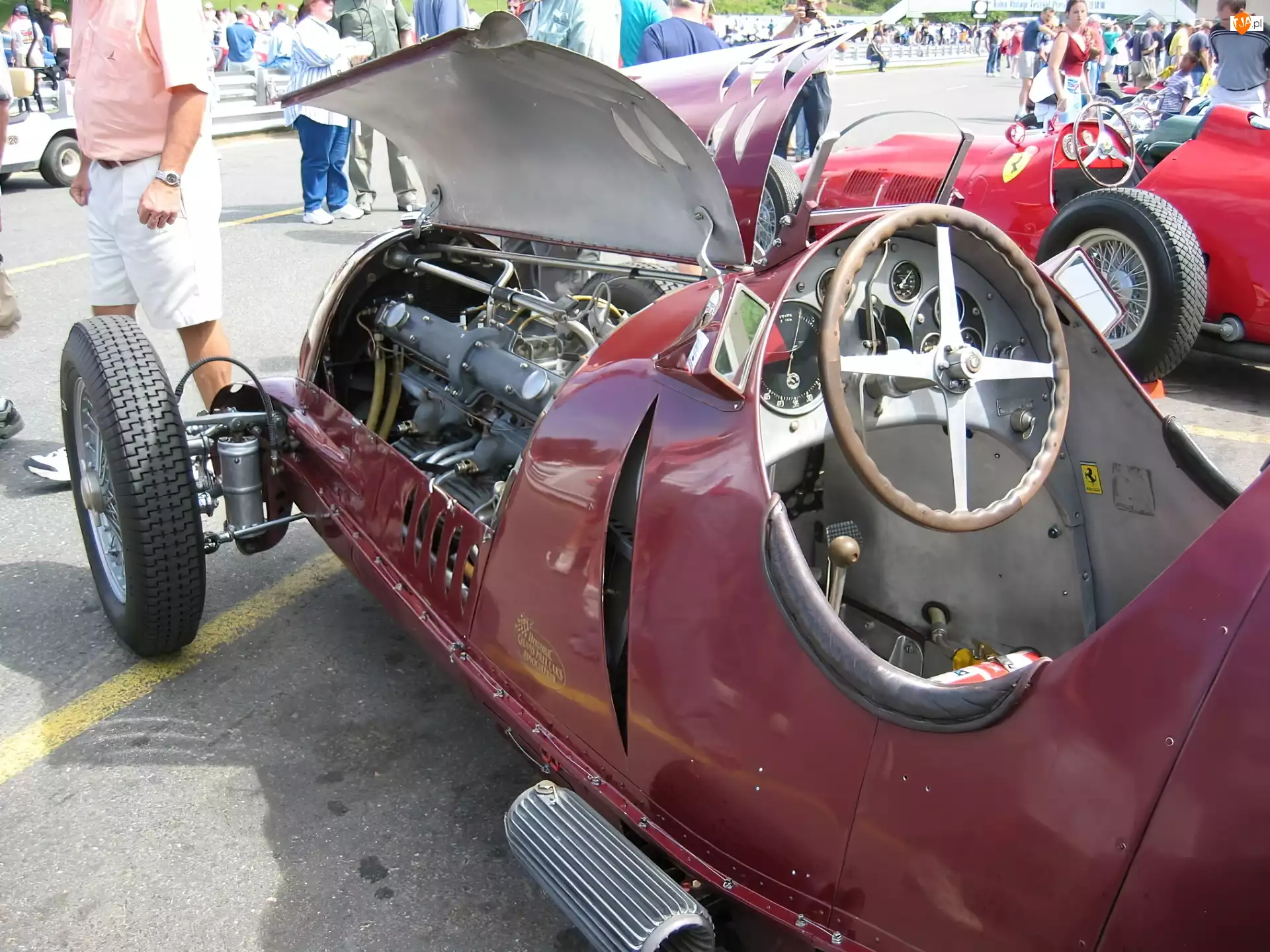 silnik, Alfa Romeo, kierownica