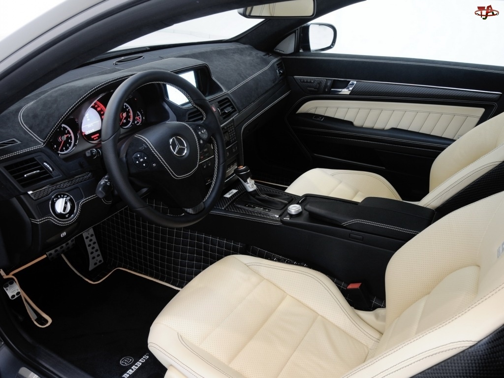 Mercedes E-klasa, Wnętrze, Coupe, Brabus