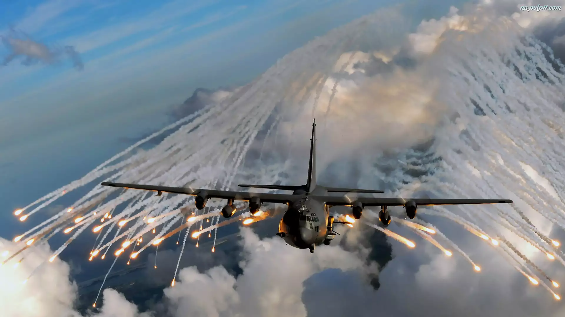 Obronne, C-130 Hercules, Flary