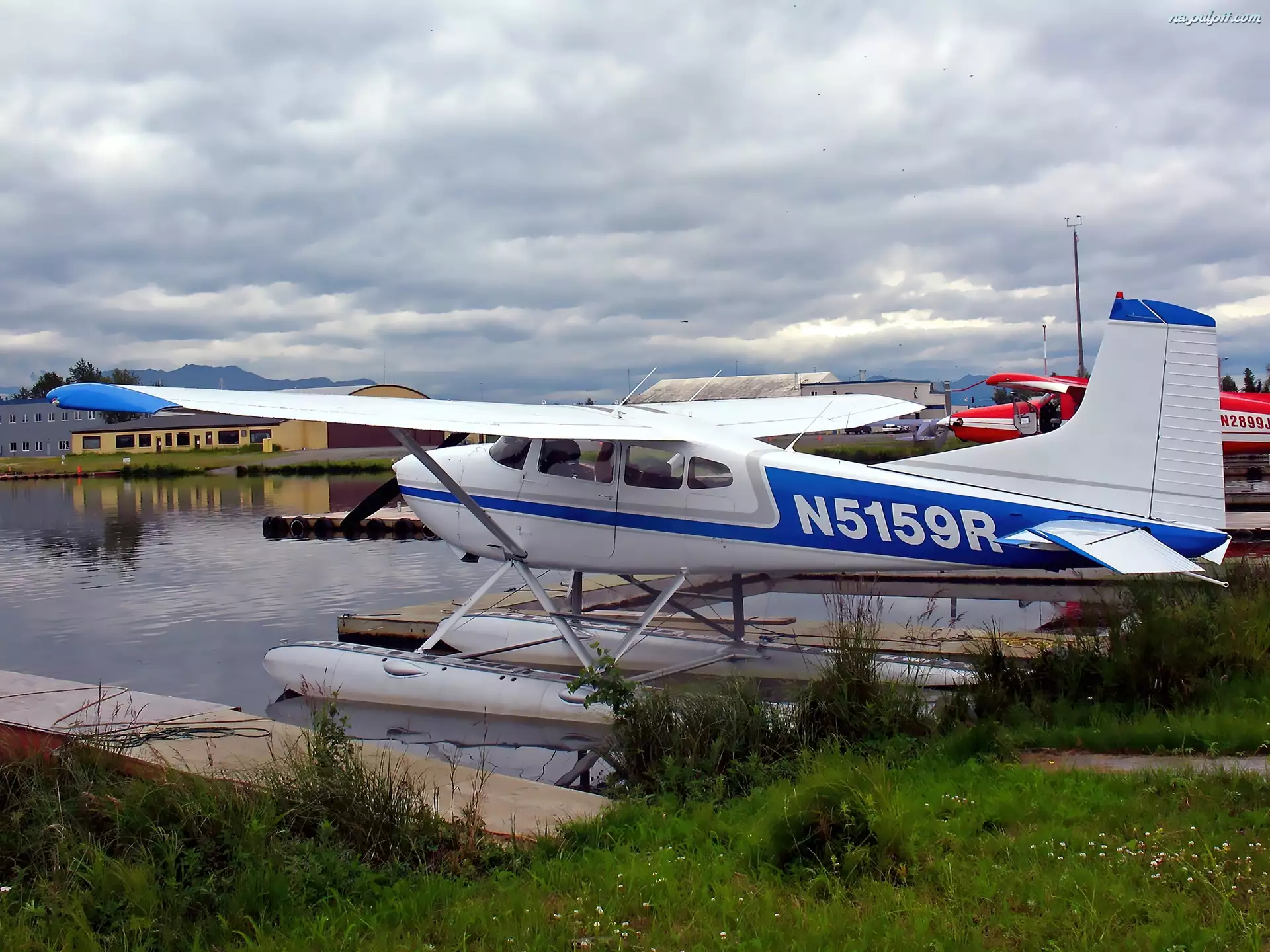 Wodna, Cessna A185F, Parking, Przystań